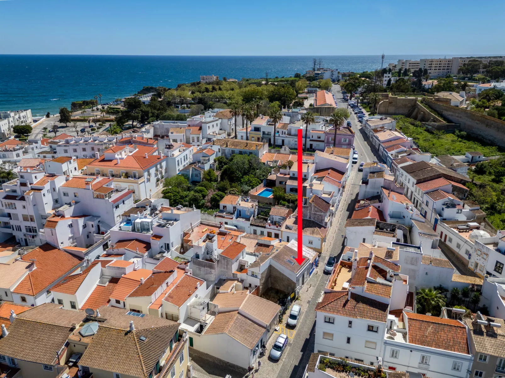 Rua 5 de Outubro - Buiten