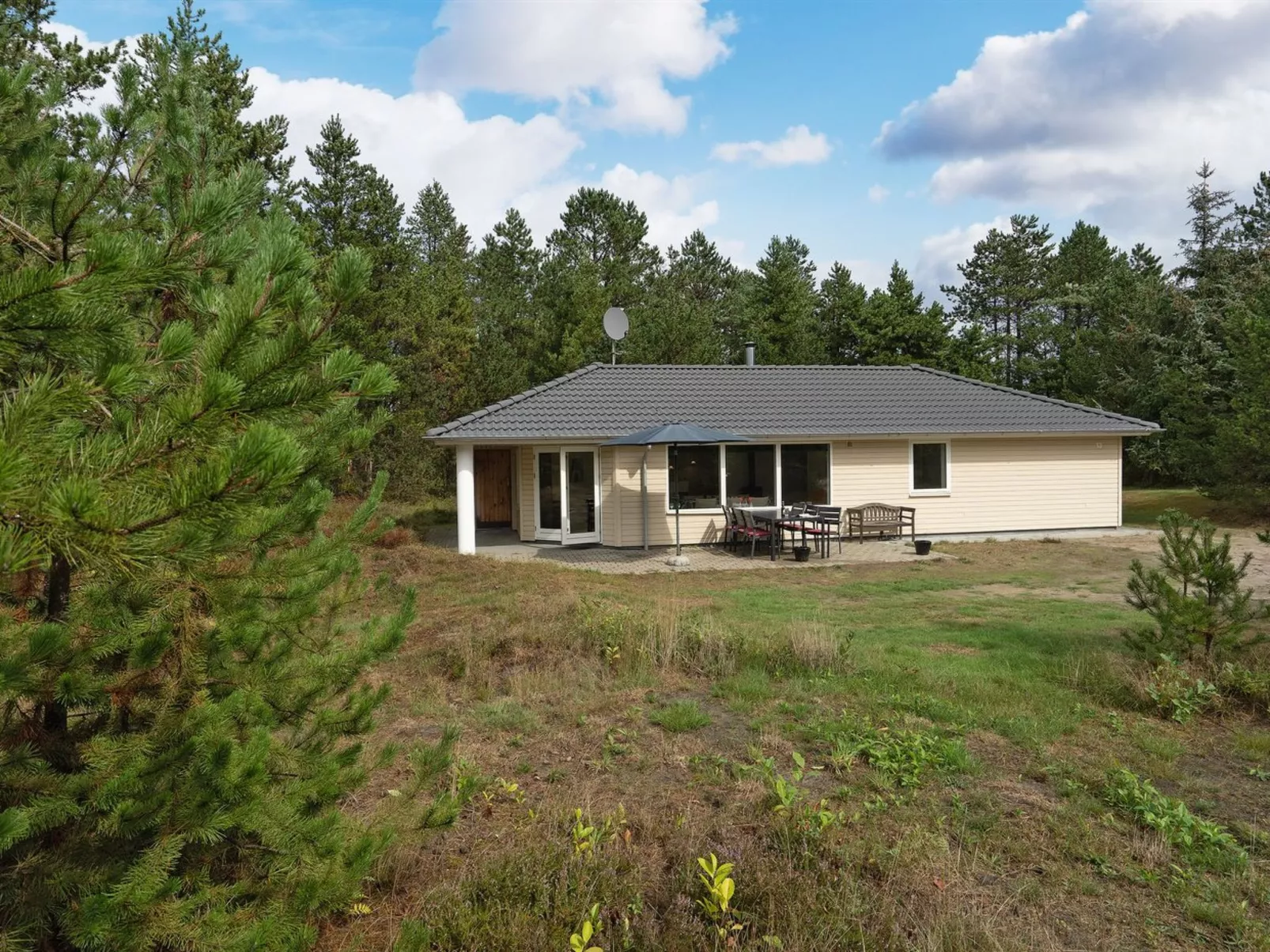 "Micke" - 3.2km from the sea