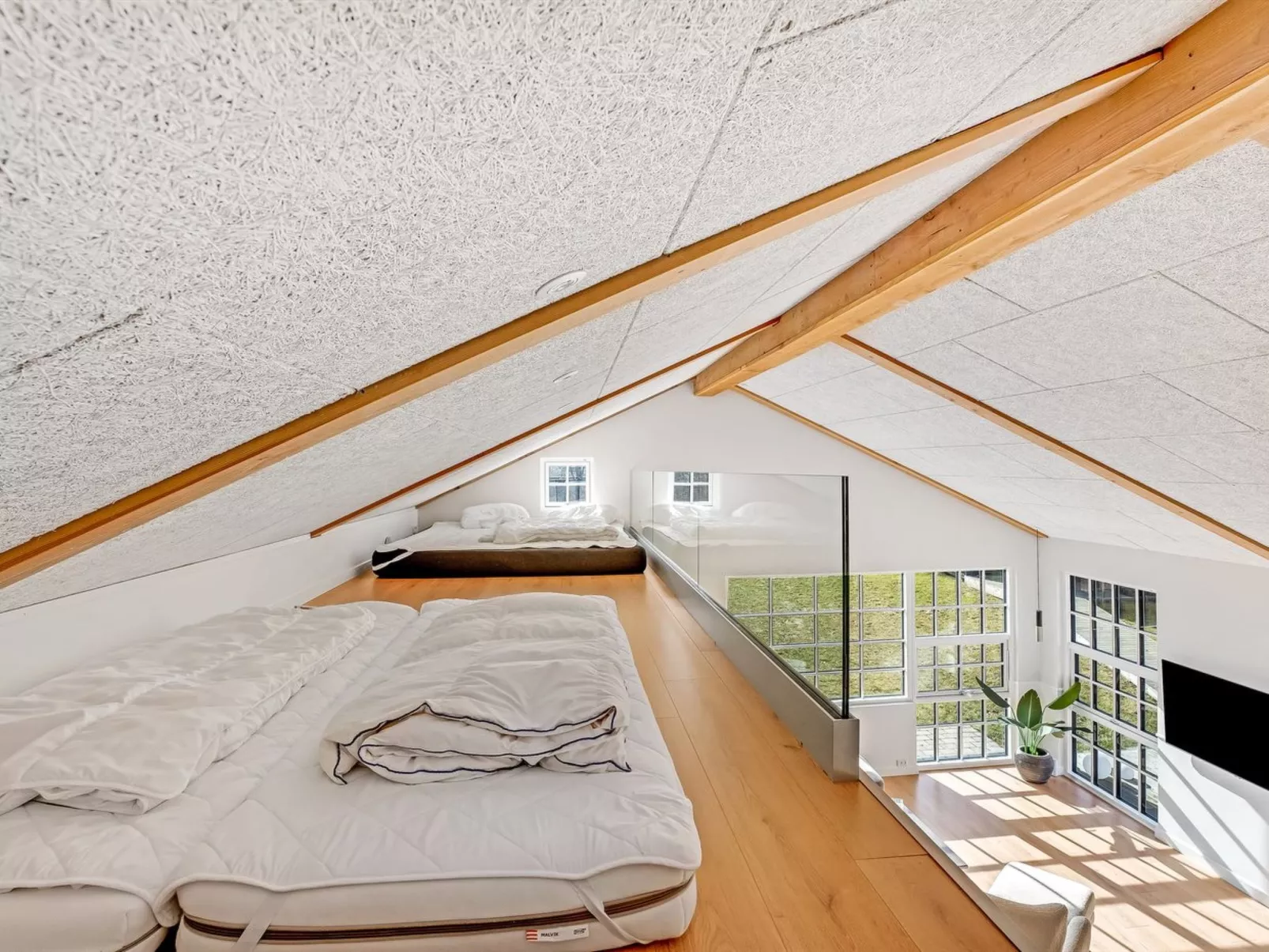 "Goti" - 400m from the sea