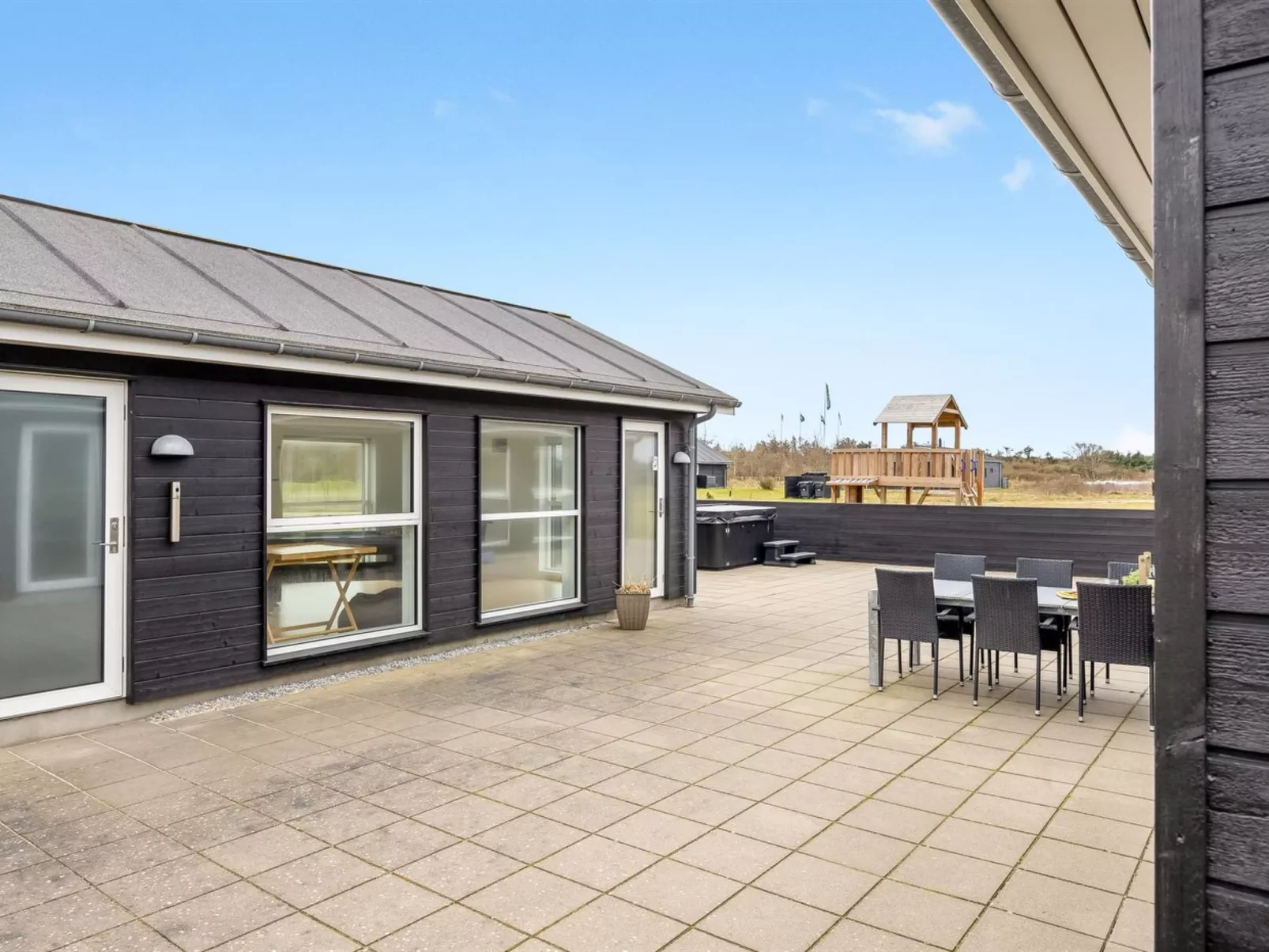 "Tatiane" - 1.5km from the sea - Buiten