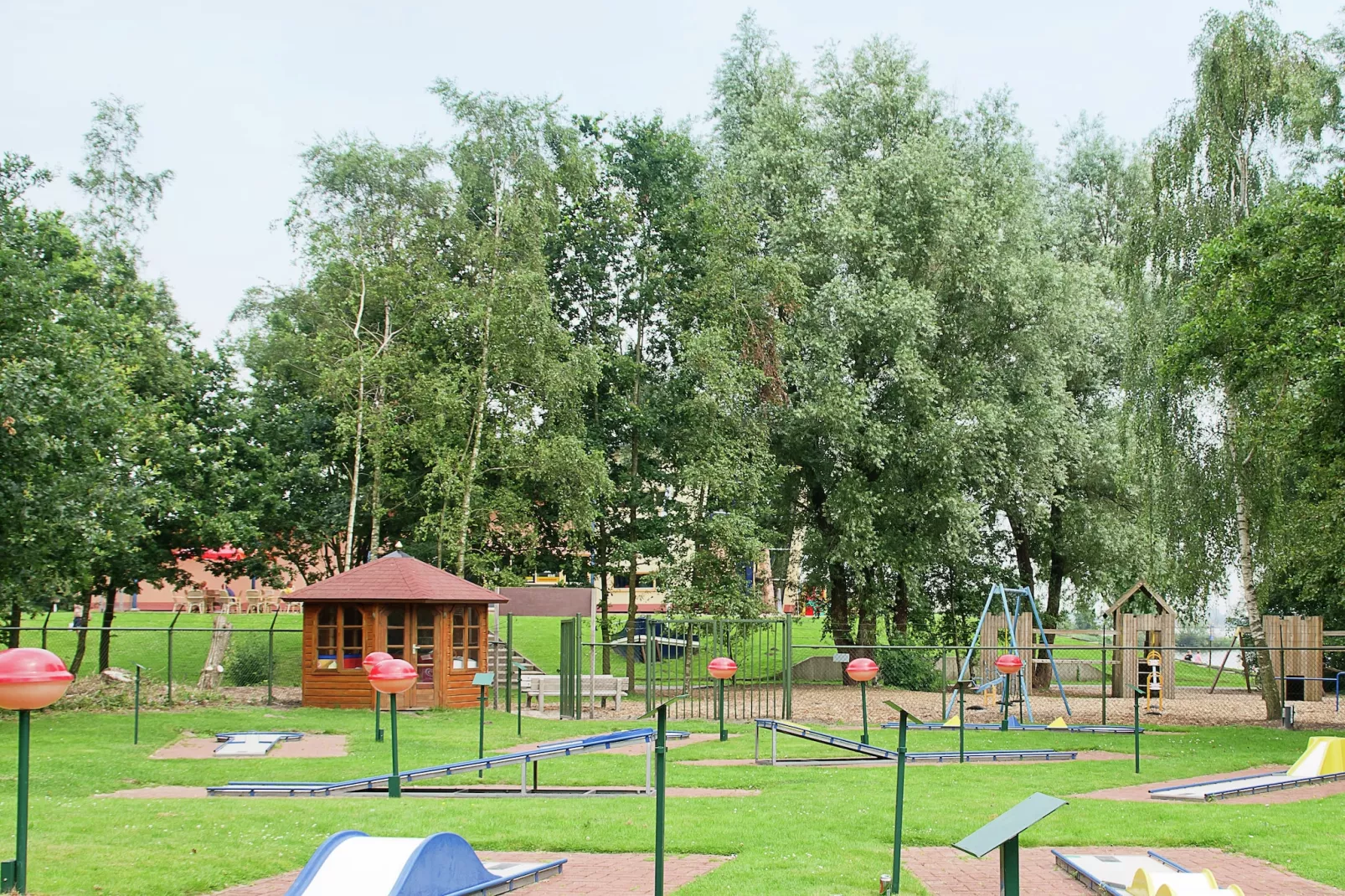 Vakantiepark Bergumermeer 10 - Parkfaciliteiten