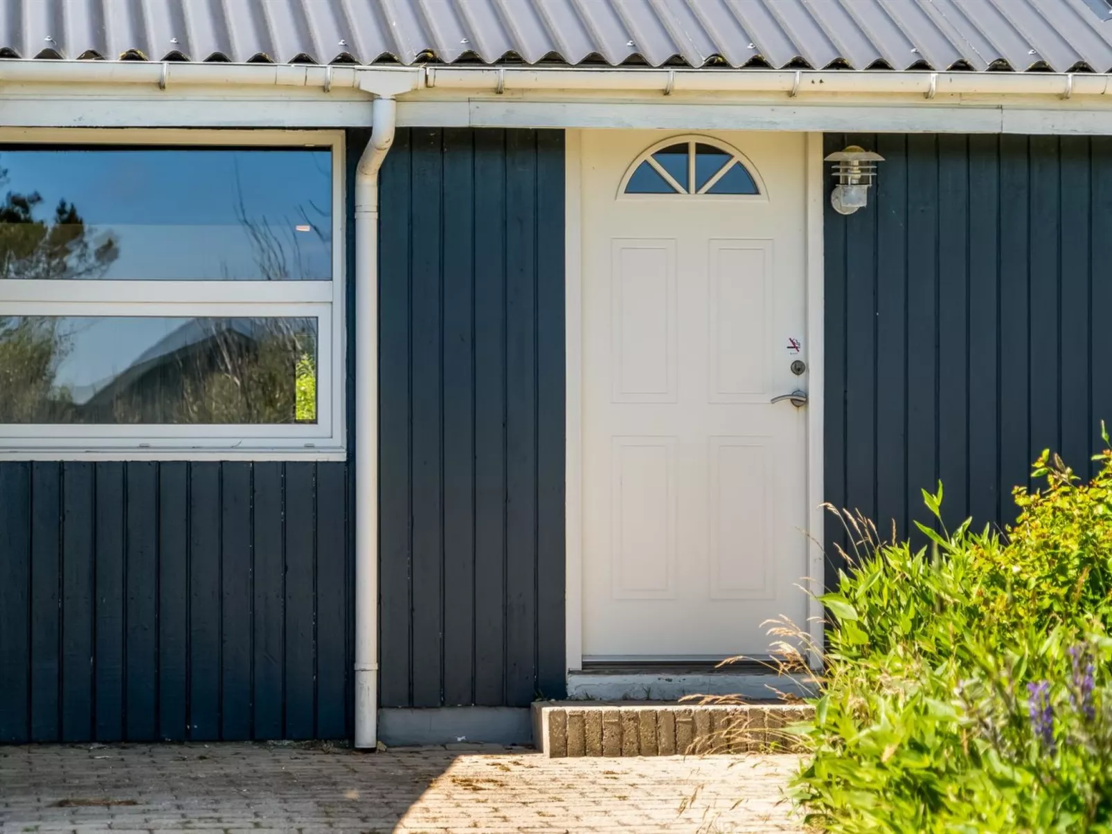 "Vilhelmiina" - 350m from the sea - Buiten