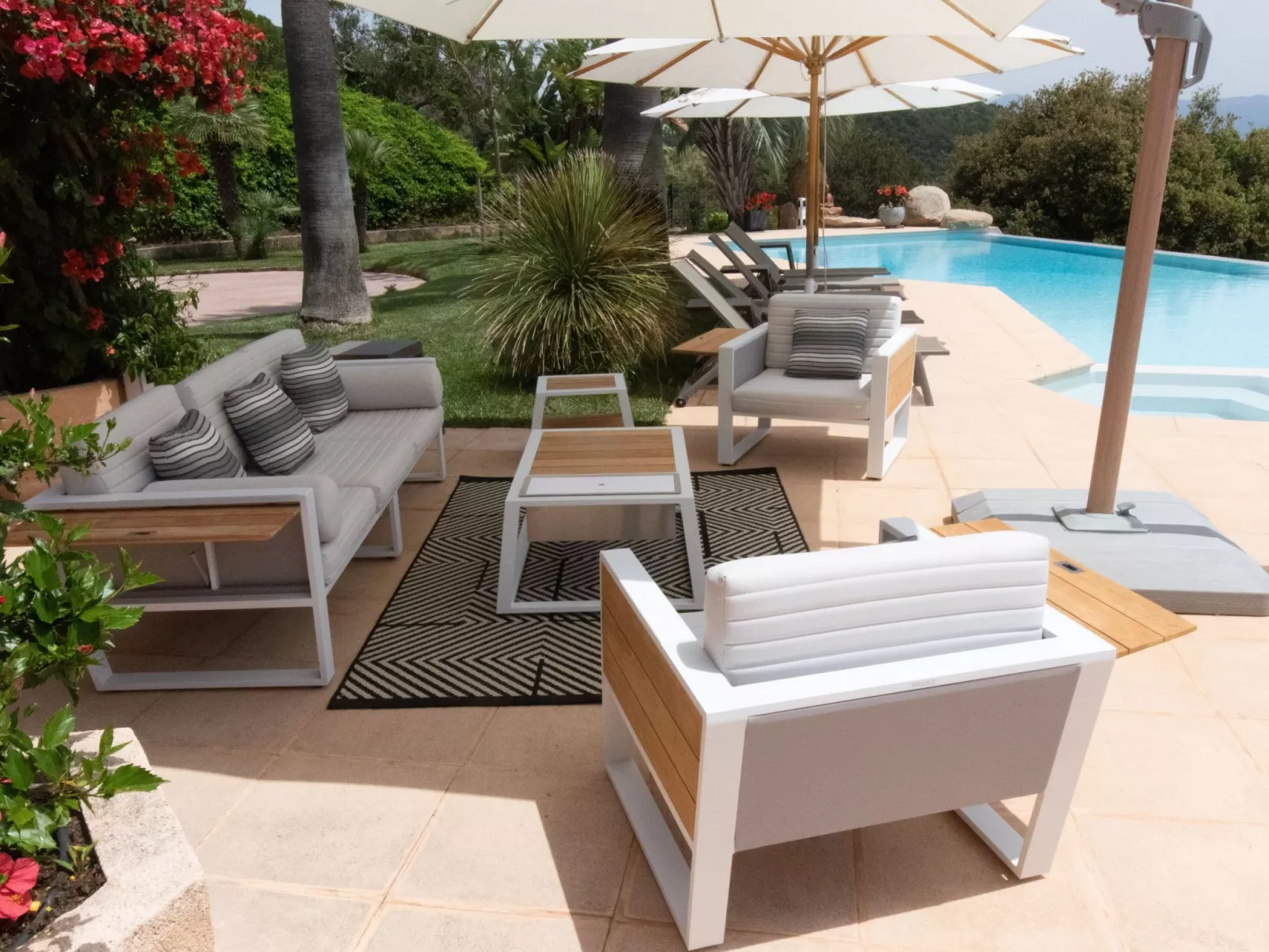 "La Capitelle" - Image-tags.info