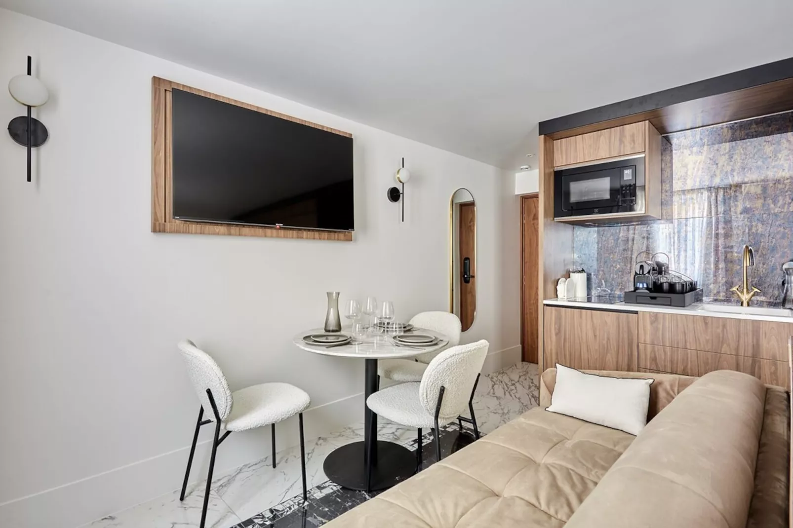 PELICAN 9 NEW - Niet-getagd