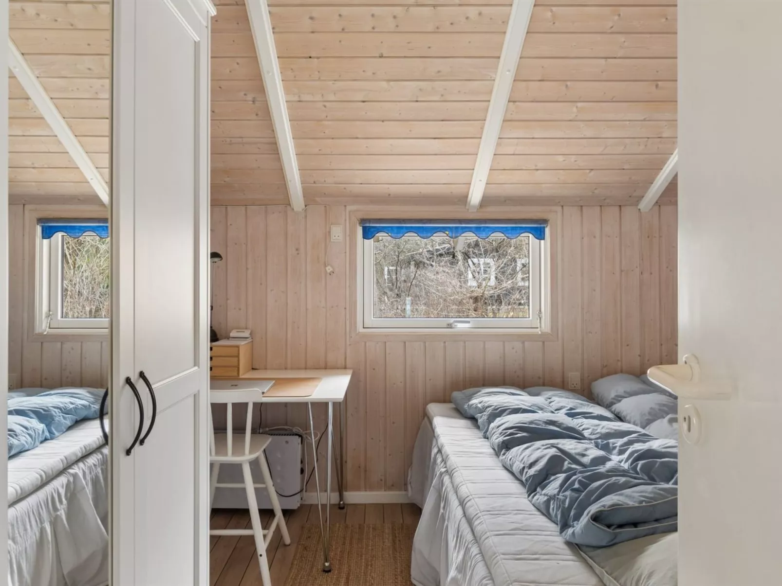 "Saija" - 2.1km from the sea - Binnen