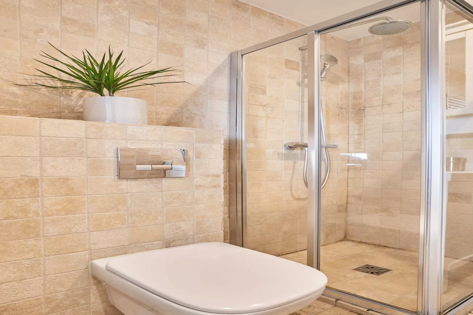 CHENIER 9 NEW - Niet-getagd