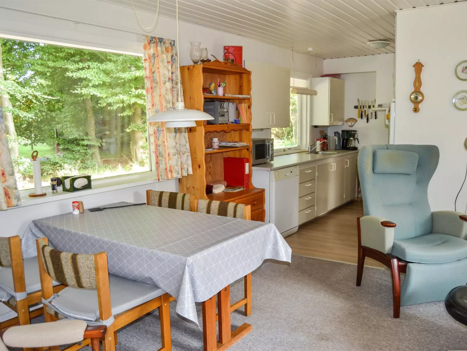 "Friderica" - 30km from the sea - Binnen