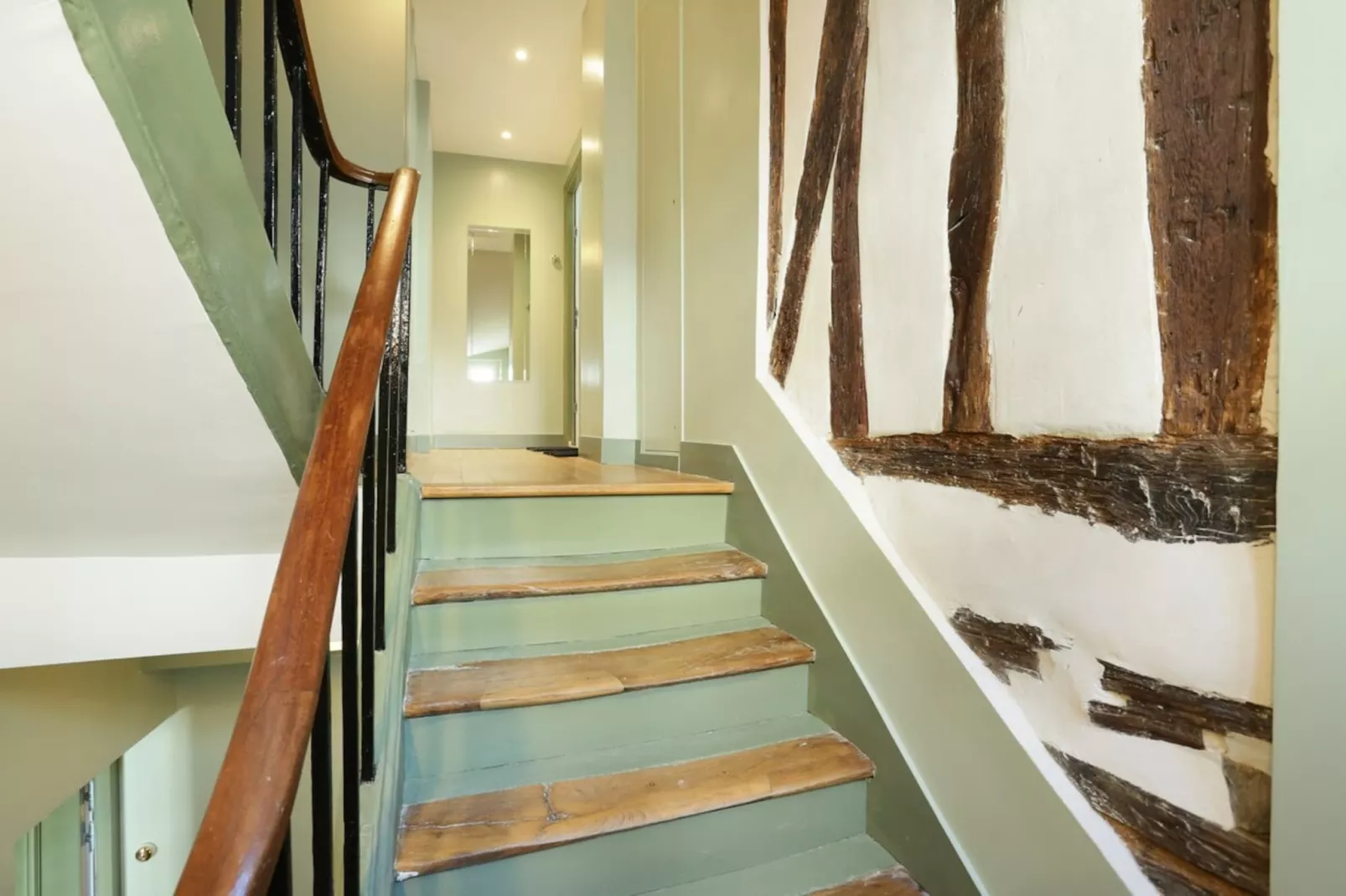 CHENIER 9 NEW - Niet-getagd