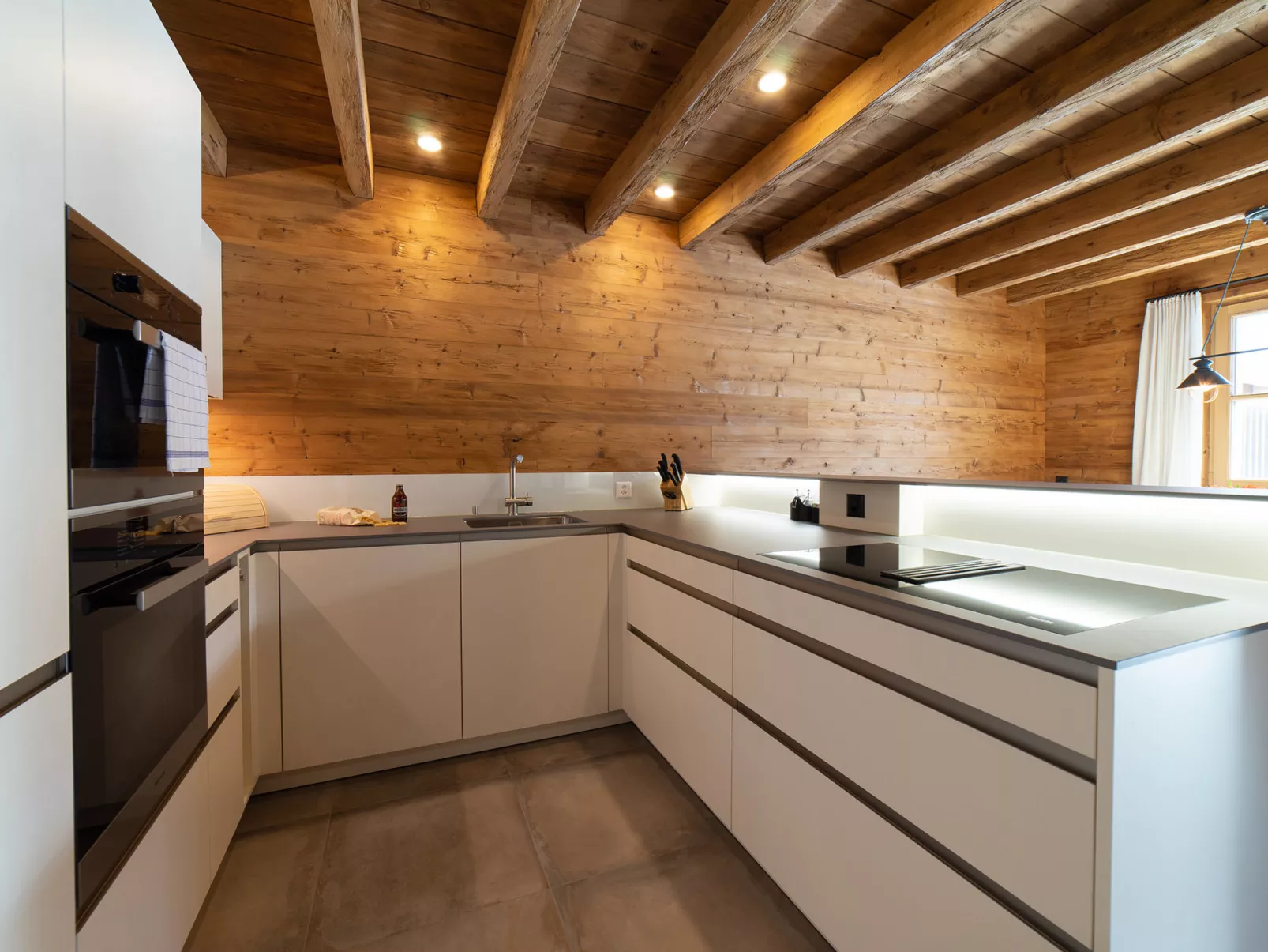 Chalet Brisi - Binnen