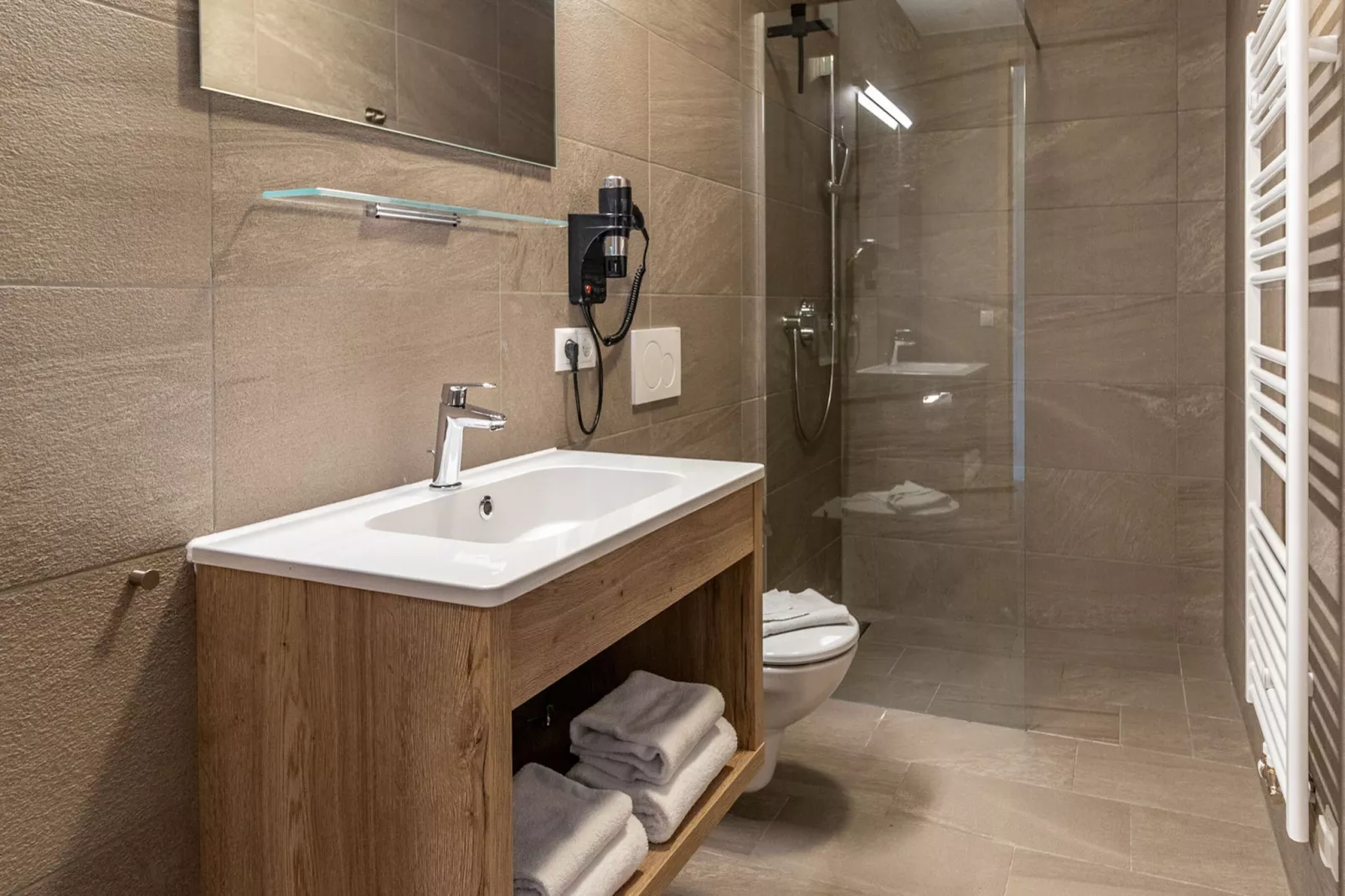 Resort Silvretta 12 - Badkamer