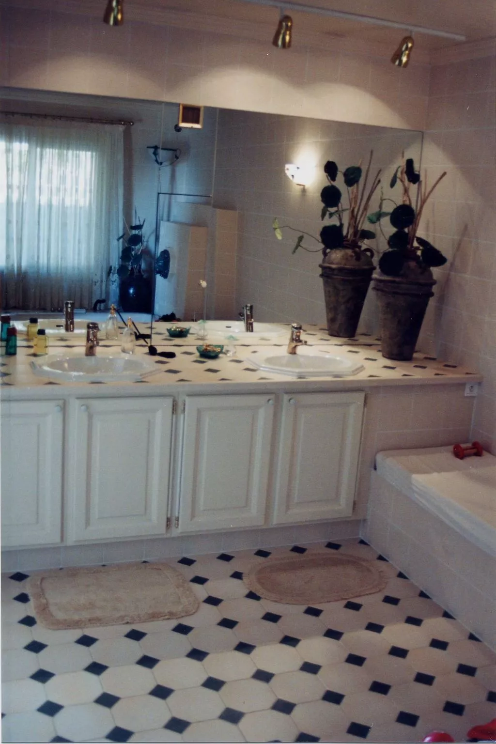 "La Capitelle" - Image-tags.info