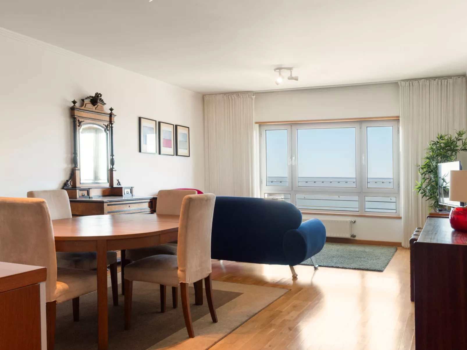 Expo Oriente Lis - Binnen