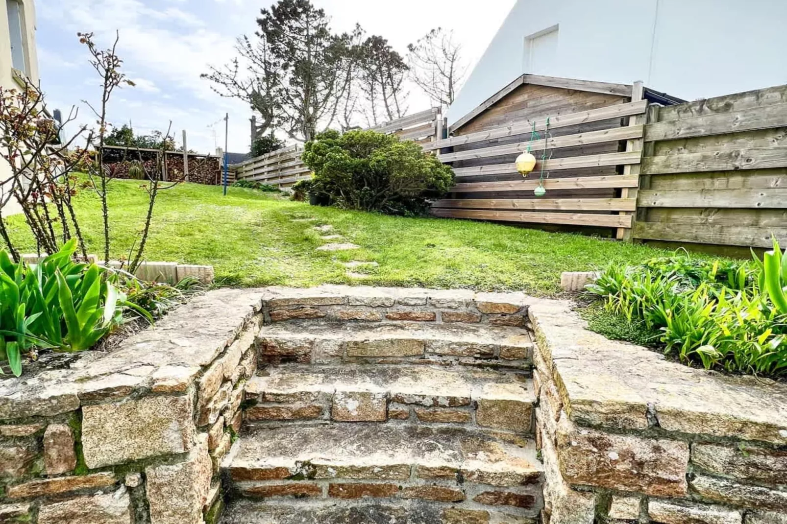 TY OUESSANT - Tuinen zomer