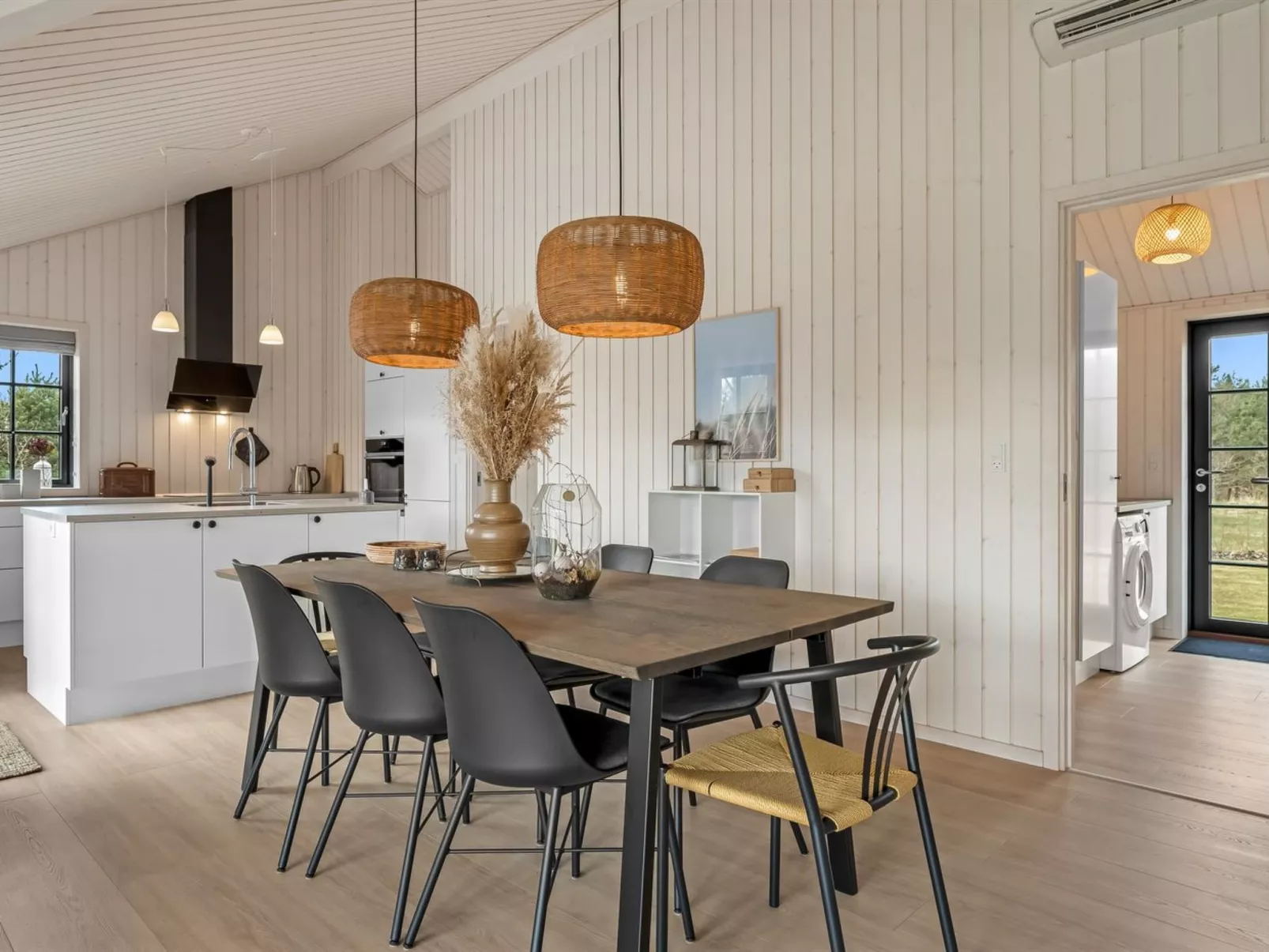 "Emin" - 2.8km from the sea - Binnen