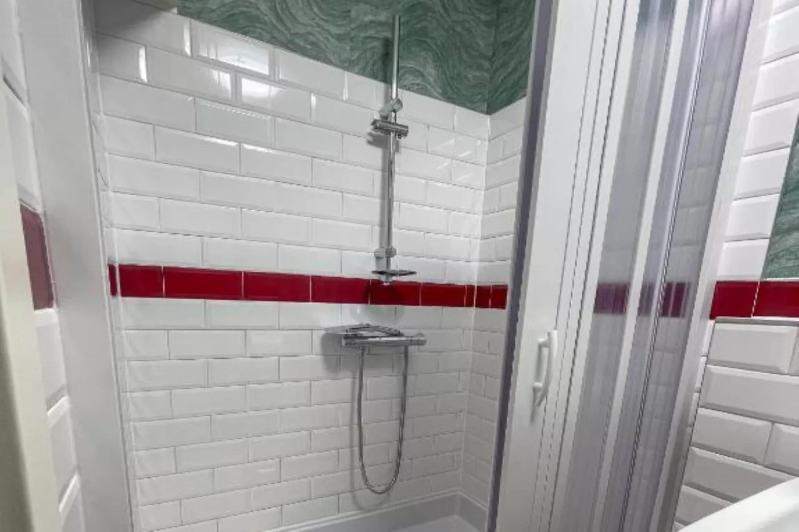 KN 16 Ferienhaus Sonnentälchen - Badkamer