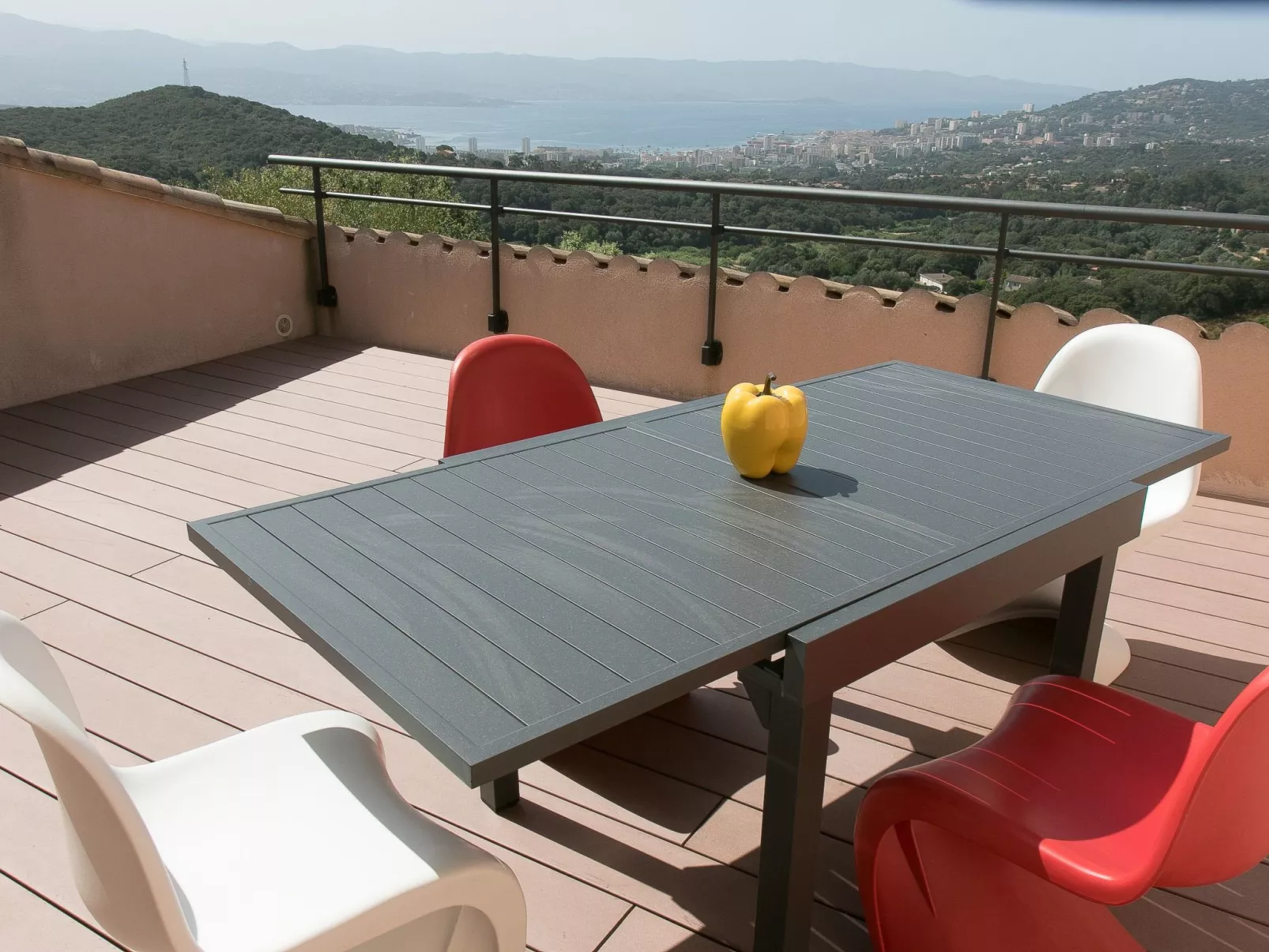 "La Capitelle" - Image-tags.info