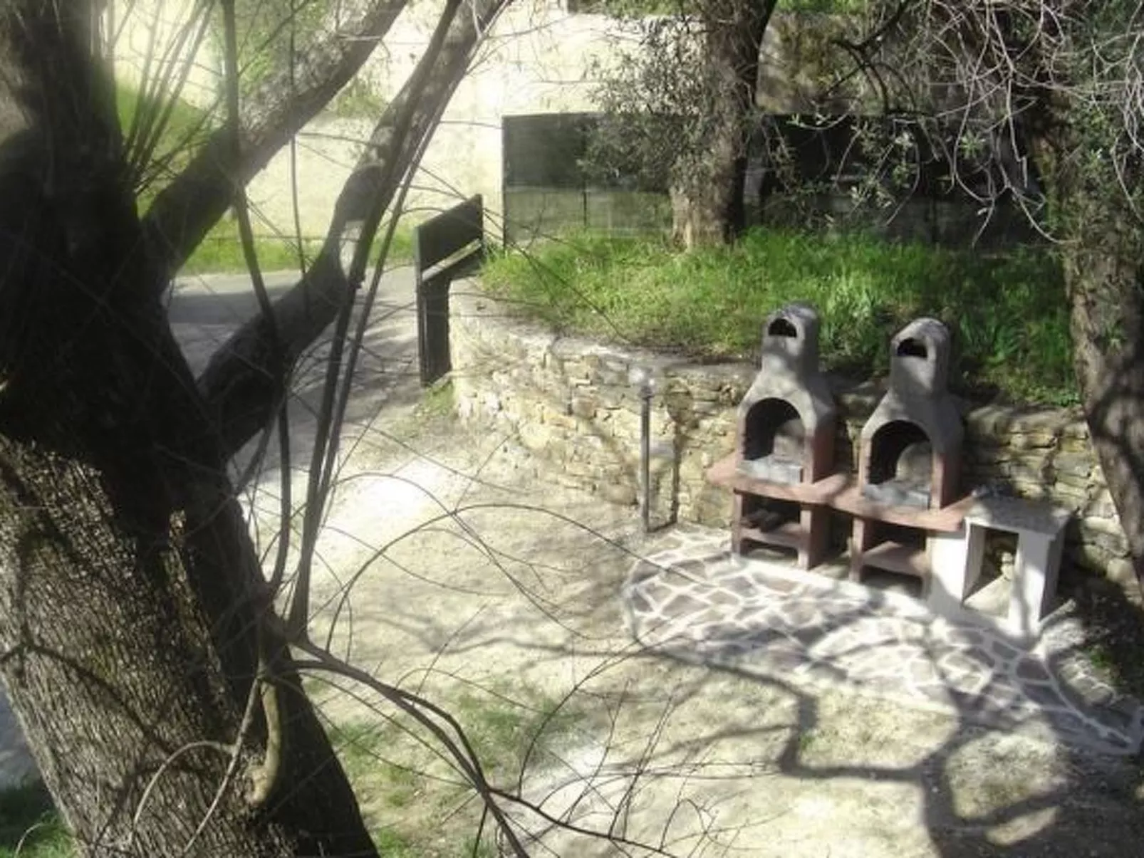 Appartement mit Garten, Terrasse und Grill - Image-tags.info