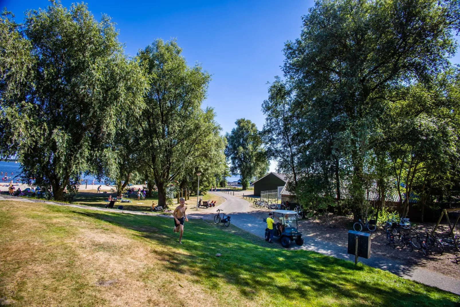 Vakantiepark Bergumermeer 8 - Gebieden zomer 5km