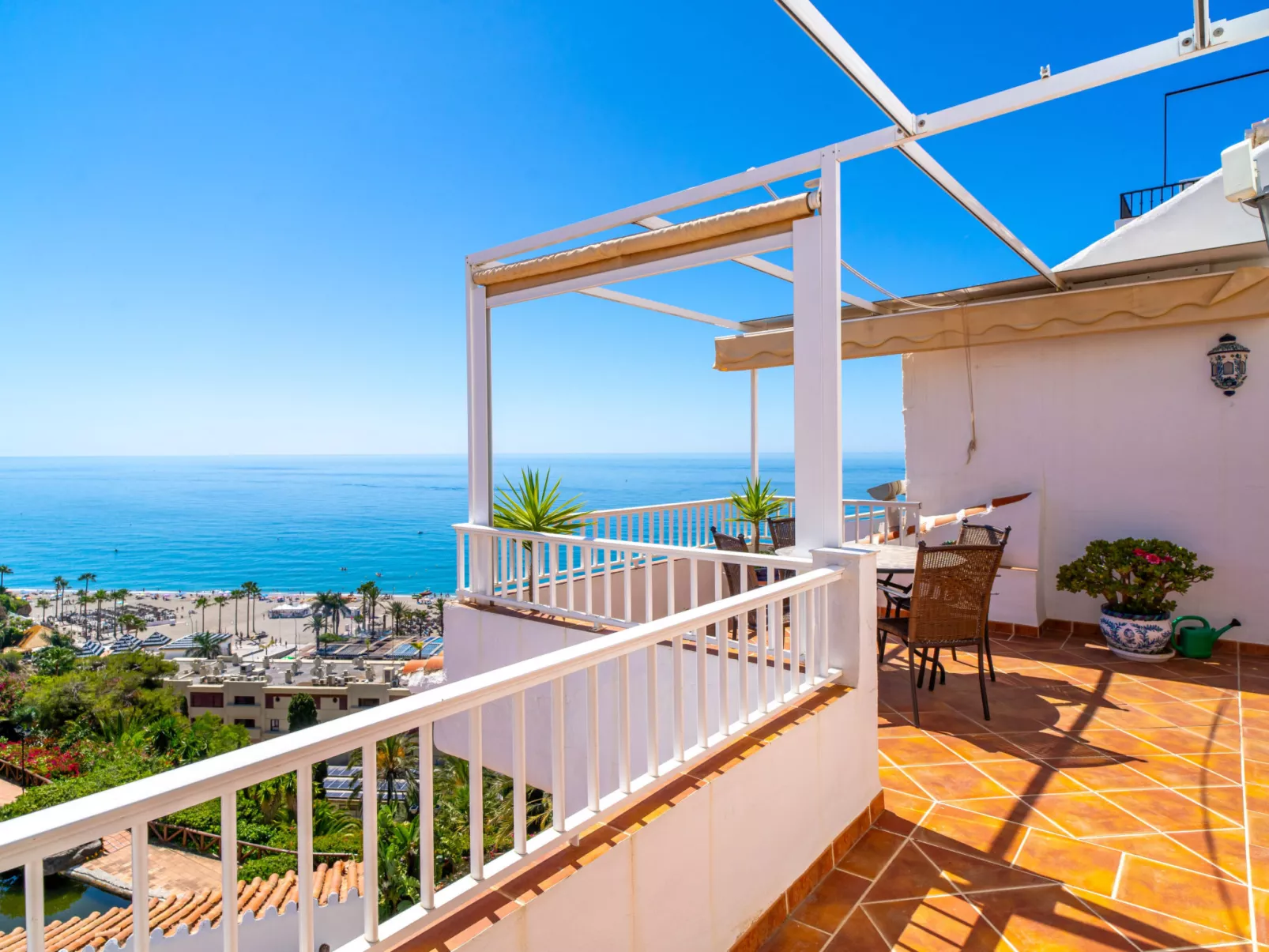 Capistrano Playa 404 by Casasol