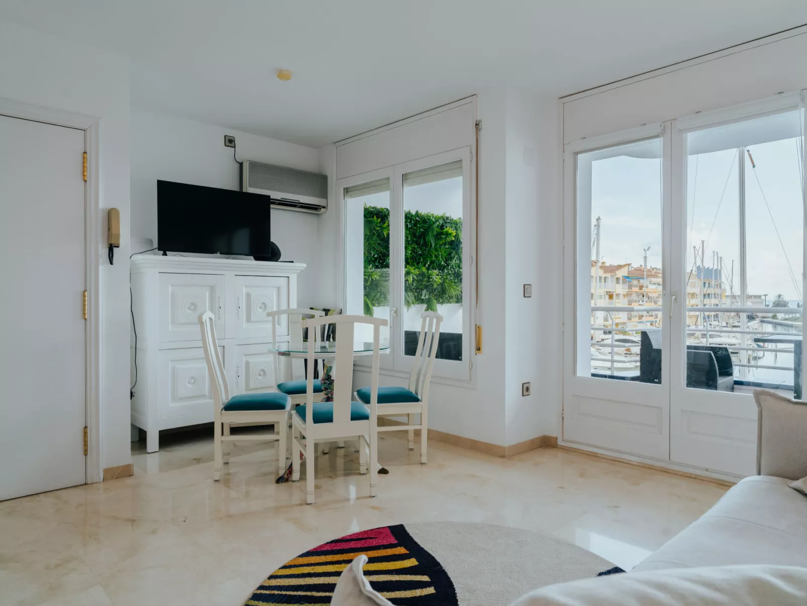 WELCS ESTUDIO 195 EMP con vistas al canal