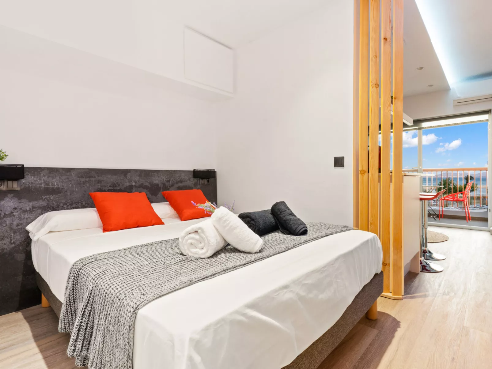 WELCS ESTUDIO 070 EMP frente al Mar