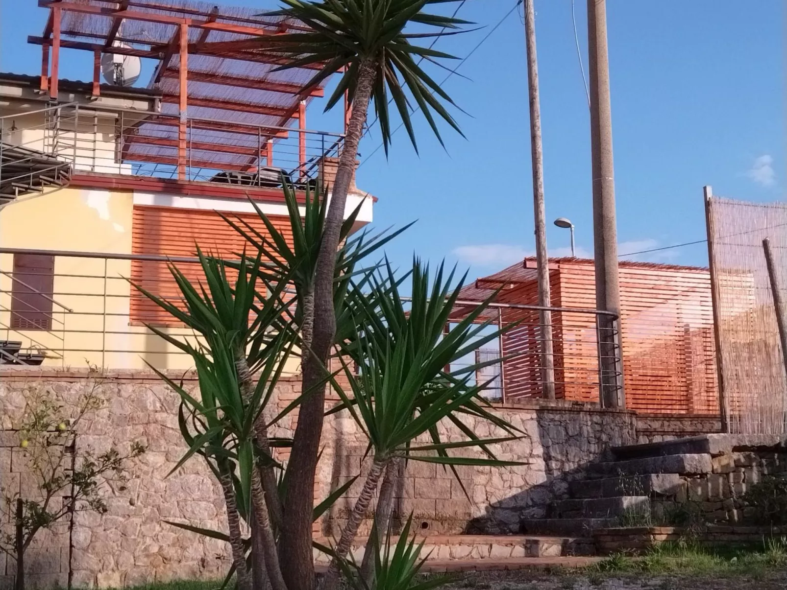 Appartement in Caprioli mit Garten, Terrasse und Grill