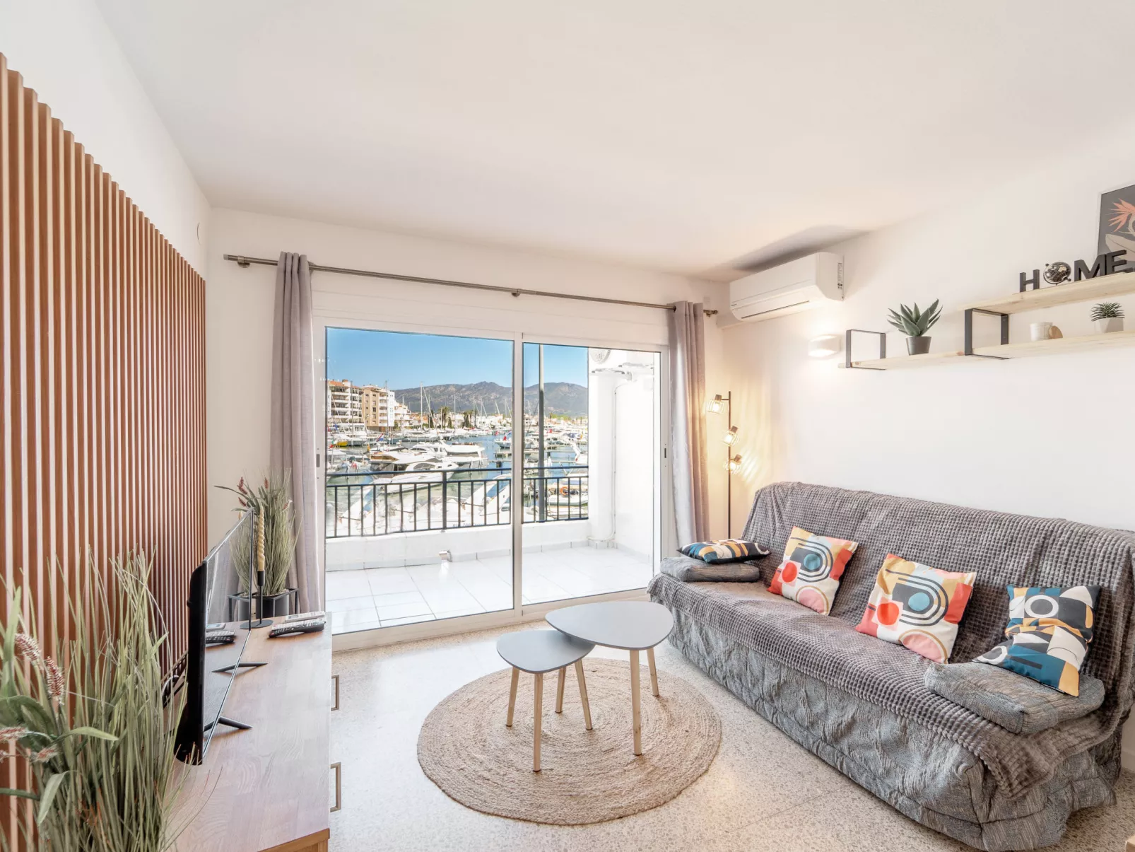 WELCS APARTAMENTO 100 EMP  con vistas al canal