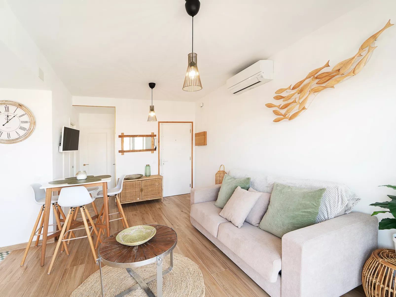 WELCS APARTAMENTO 143 EMP con vistas al canal