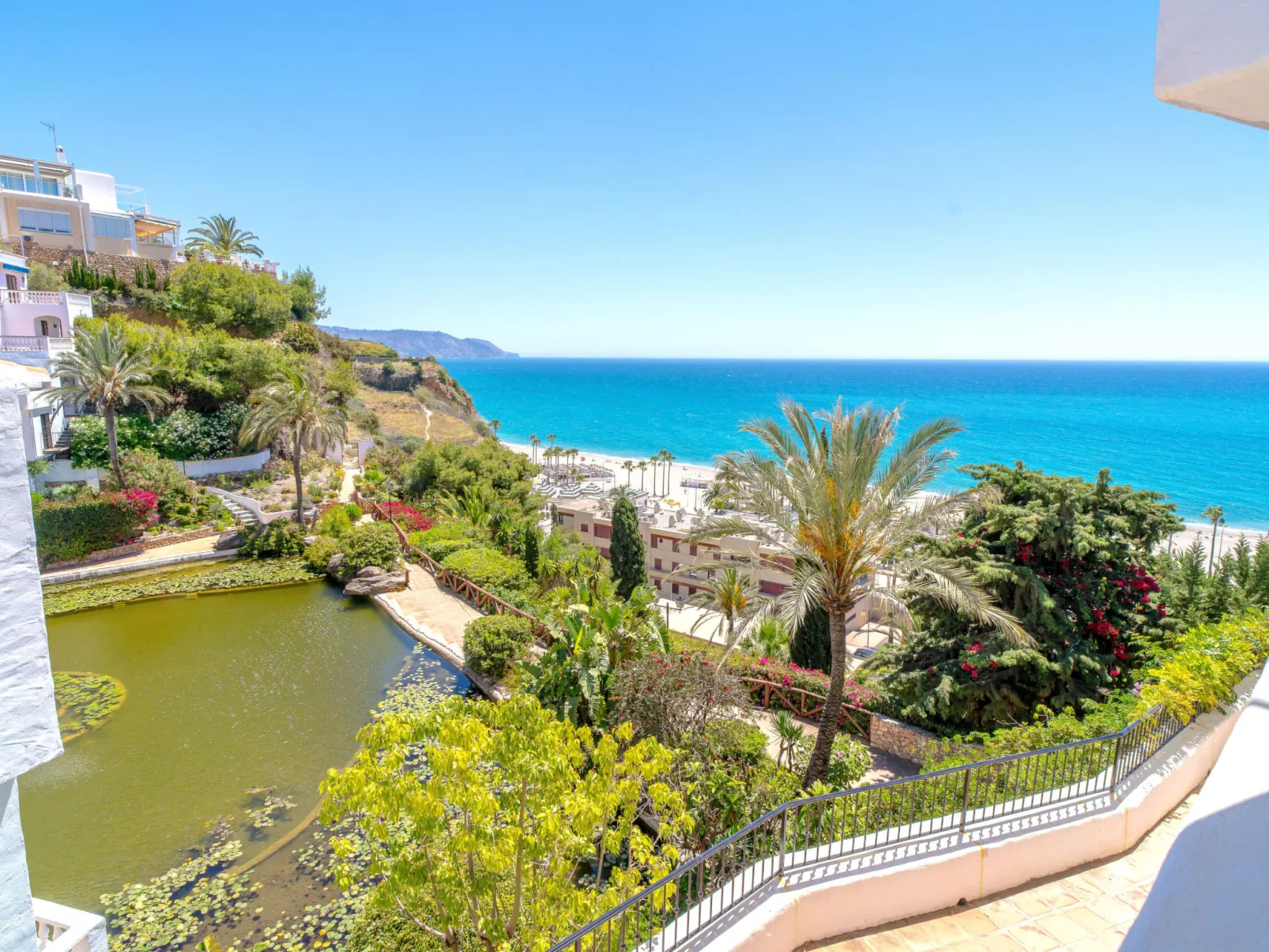 Capistrano Playa 201 by Casasol