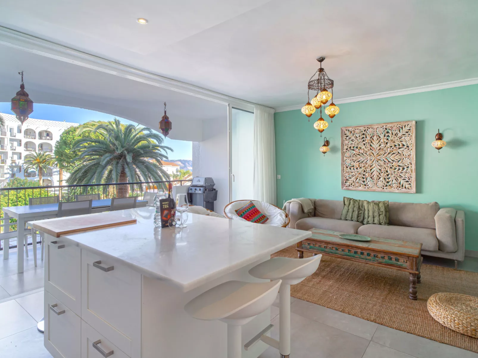 Carabeo 20 Apartment by Casasol