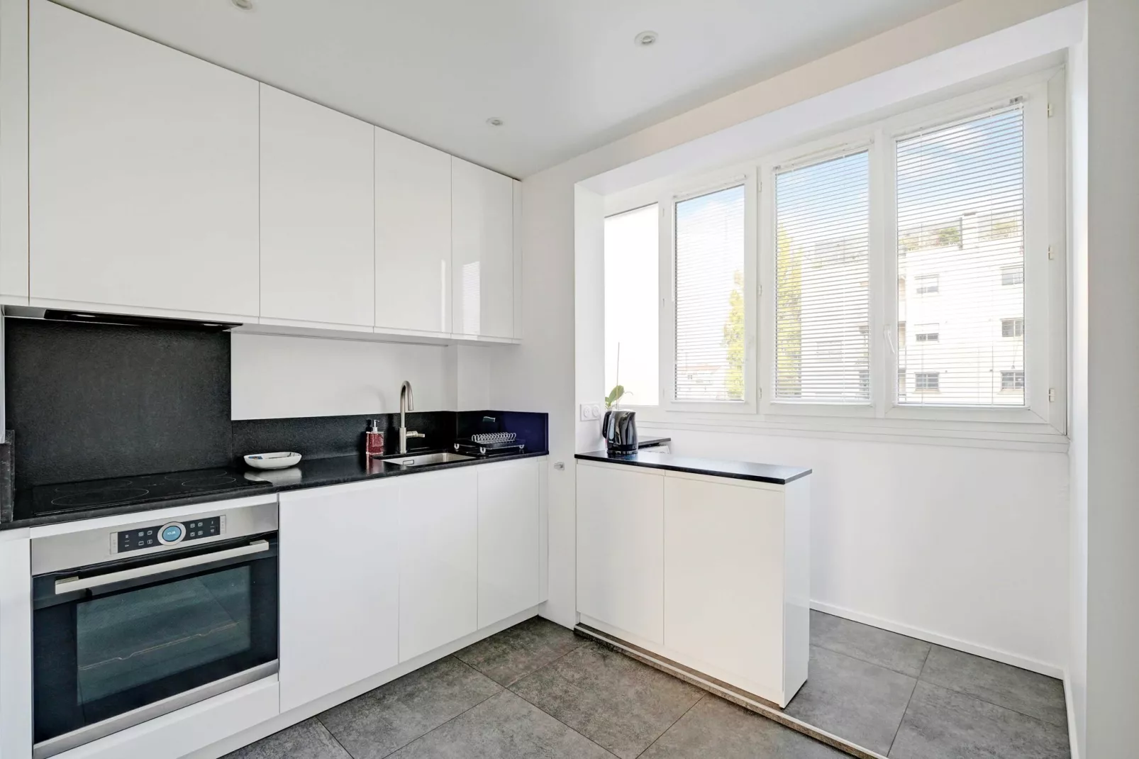 IY-25B-REPUBLIQUE-M - Niet-getagd