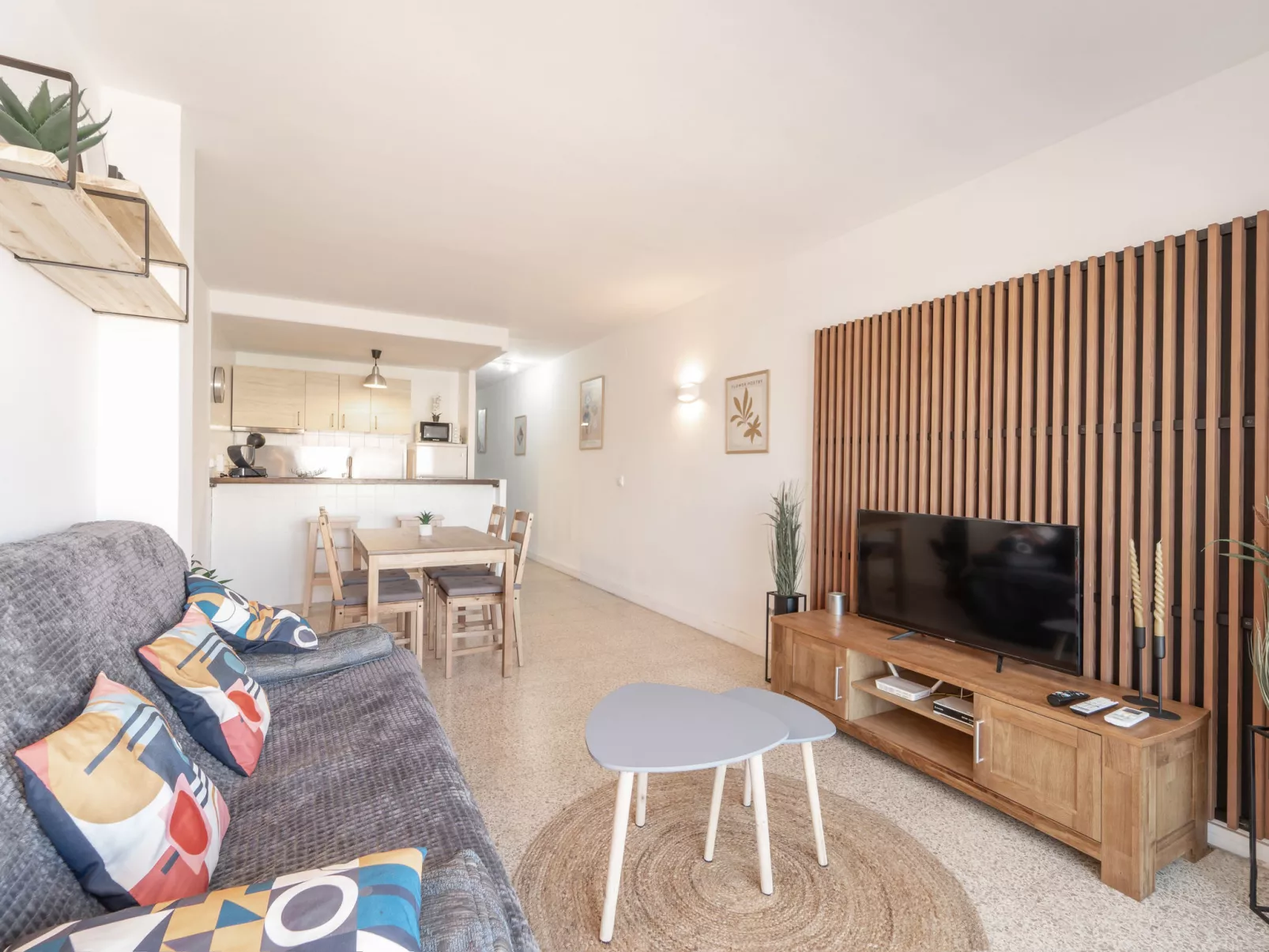 WELCS APARTAMENTO 100 EMP  con vistas al canal