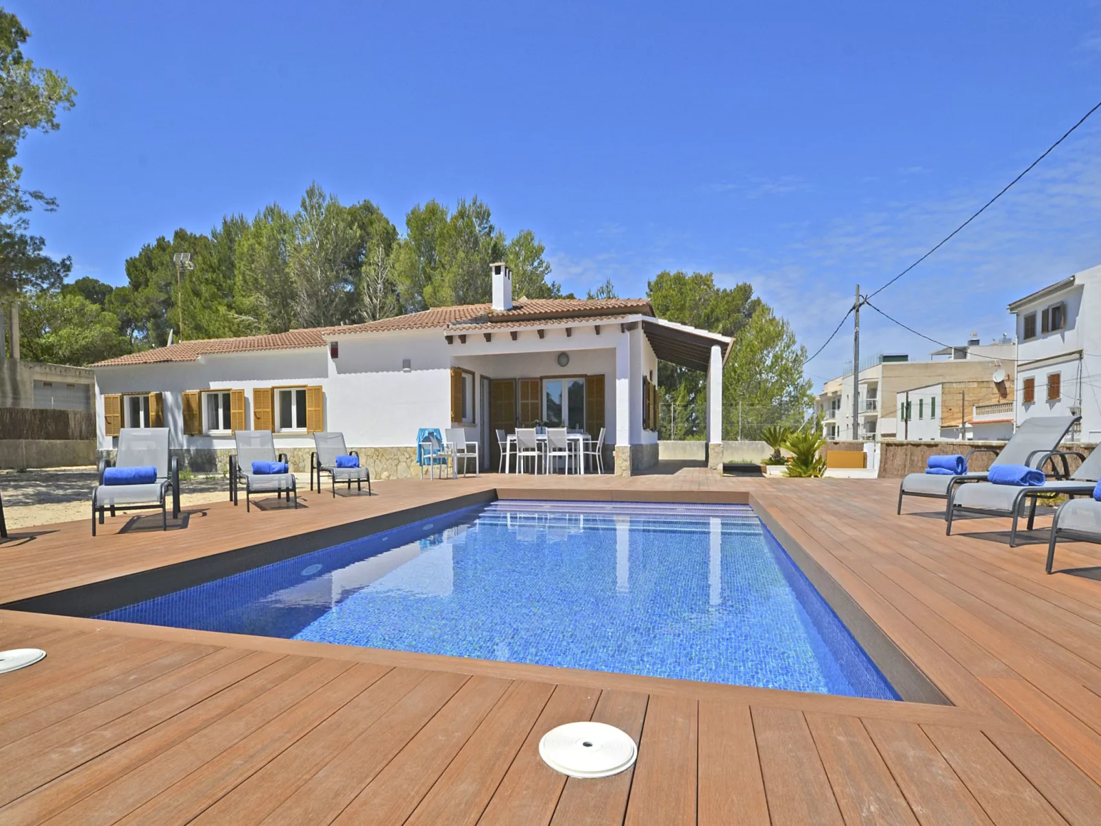 Pinocha (Villa Anglessos)