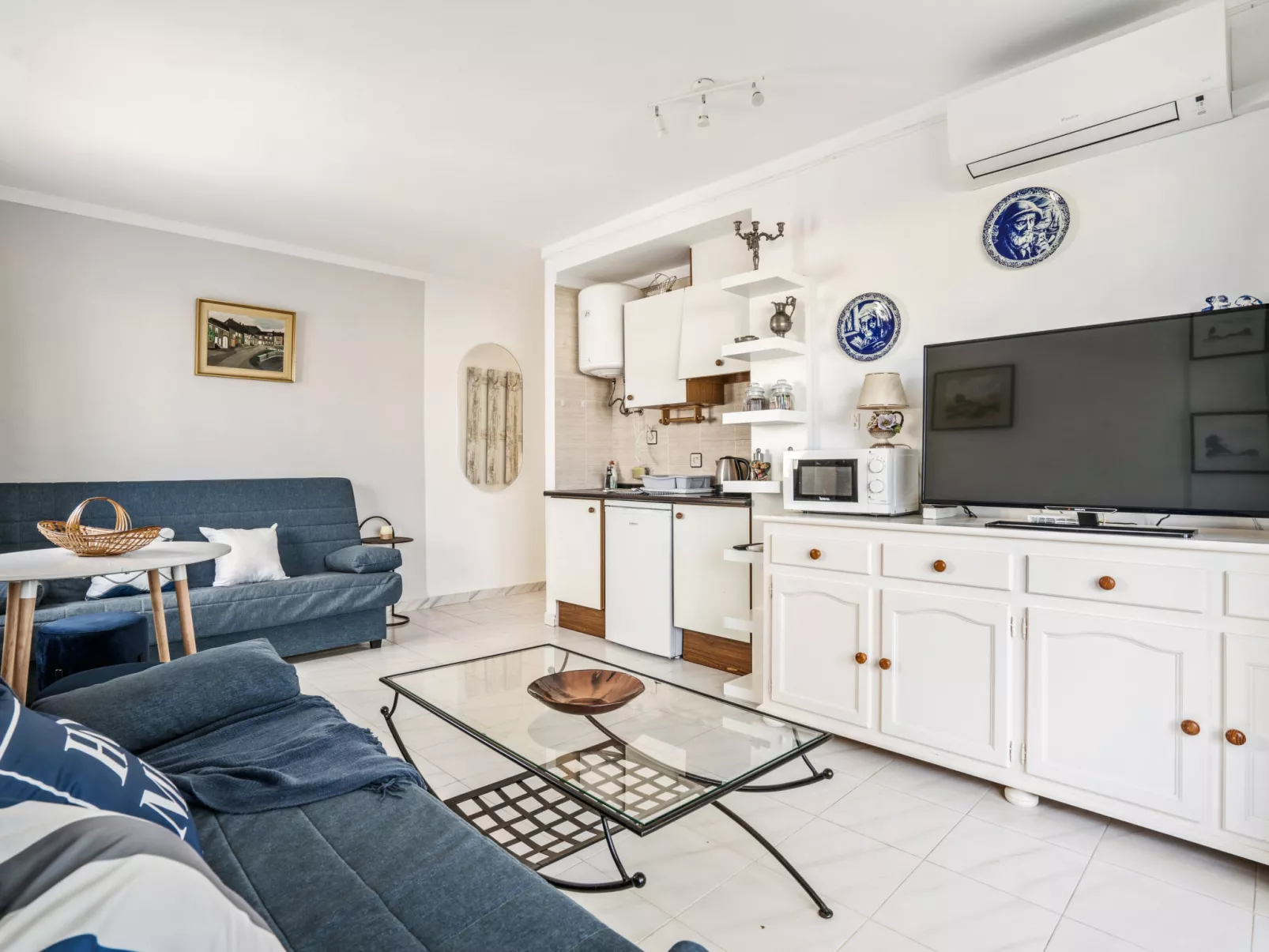 WELCS APARTAMENTO 226 EMP frente al Canal