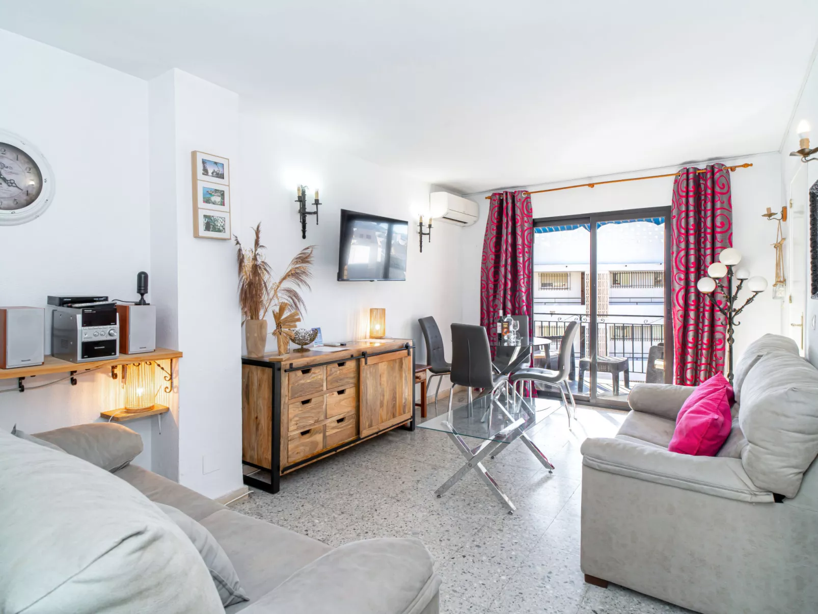 Bahia 49 Apartments by Casasol