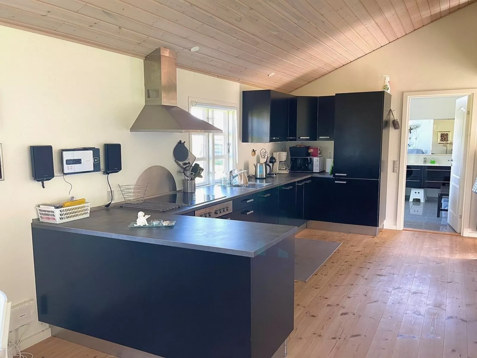 "Annelouise" - 180m to the fjord