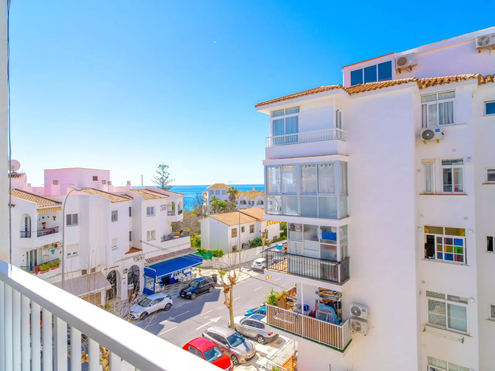 Urban Alhambra Studio by Casasol