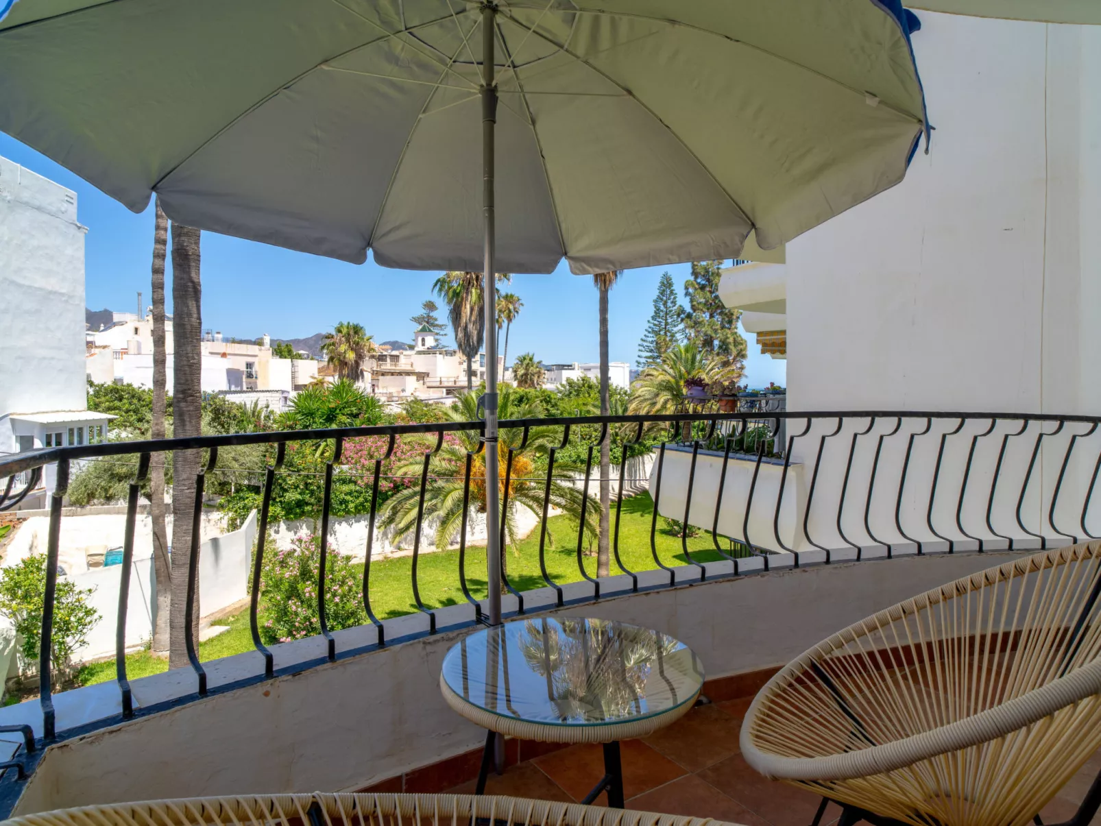 Acapulco Playa 301 by Casasol