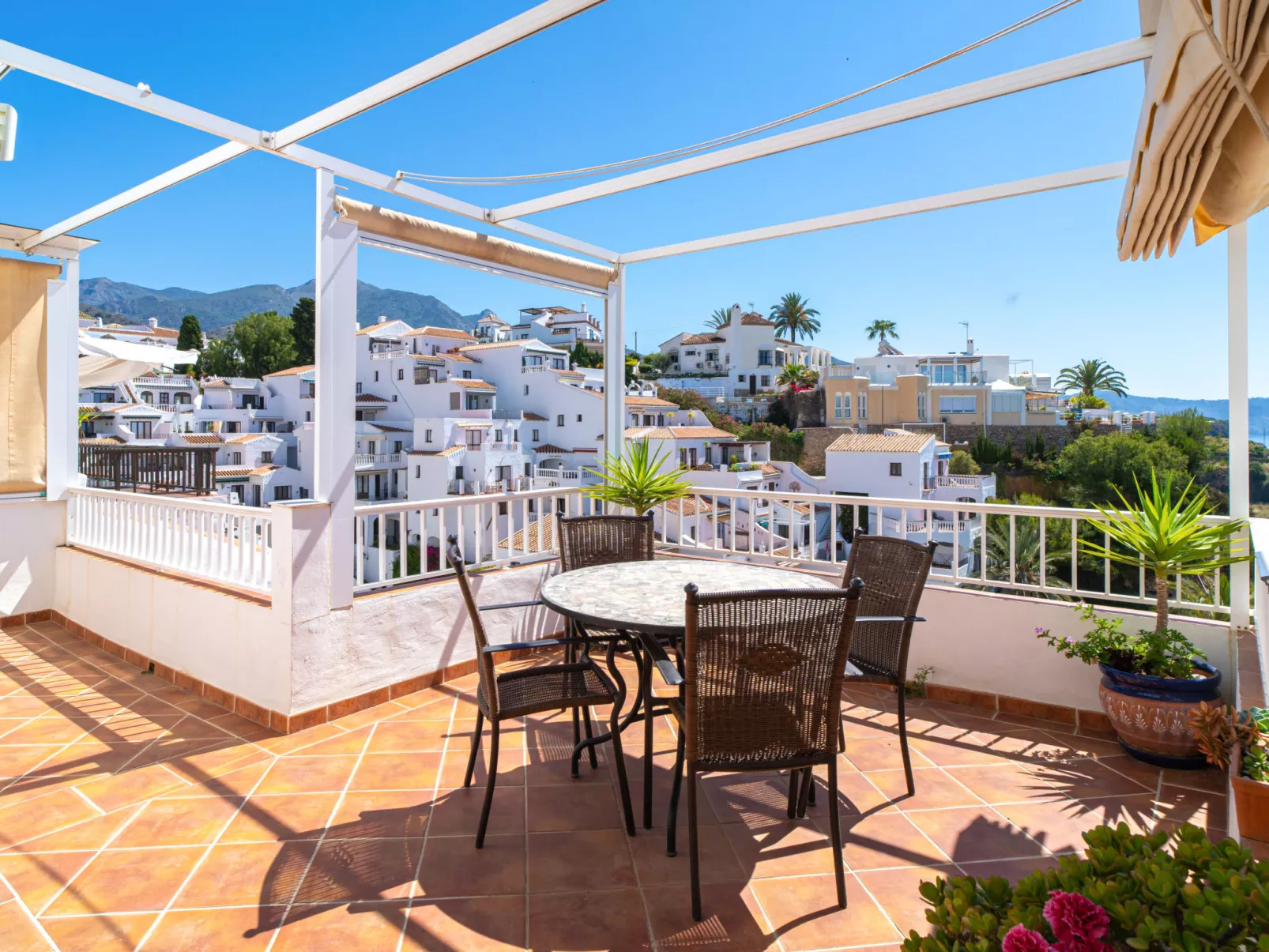 Capistrano Playa 404 by Casasol