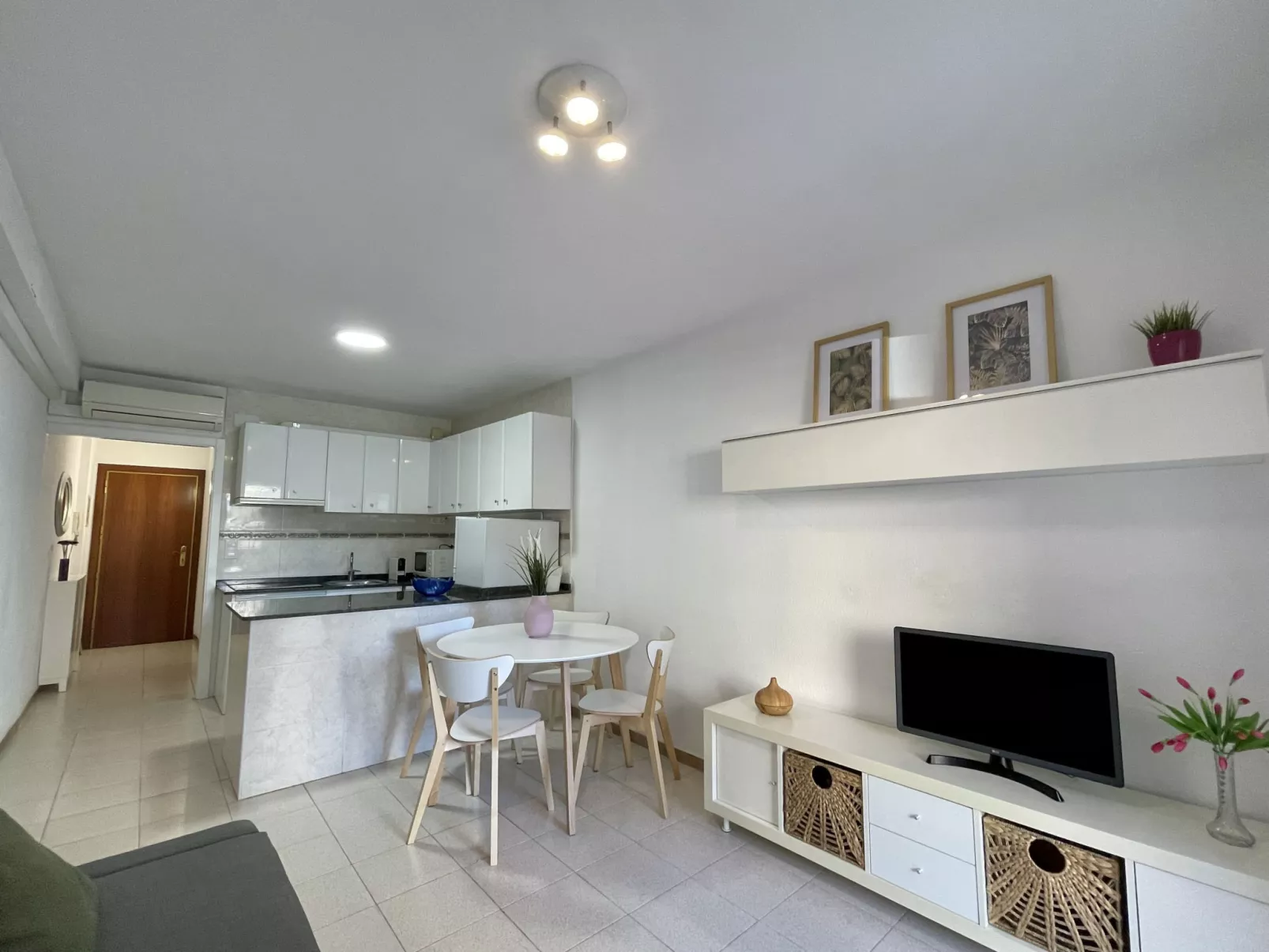 LA PINEDA HOLIDAY APARTMENT