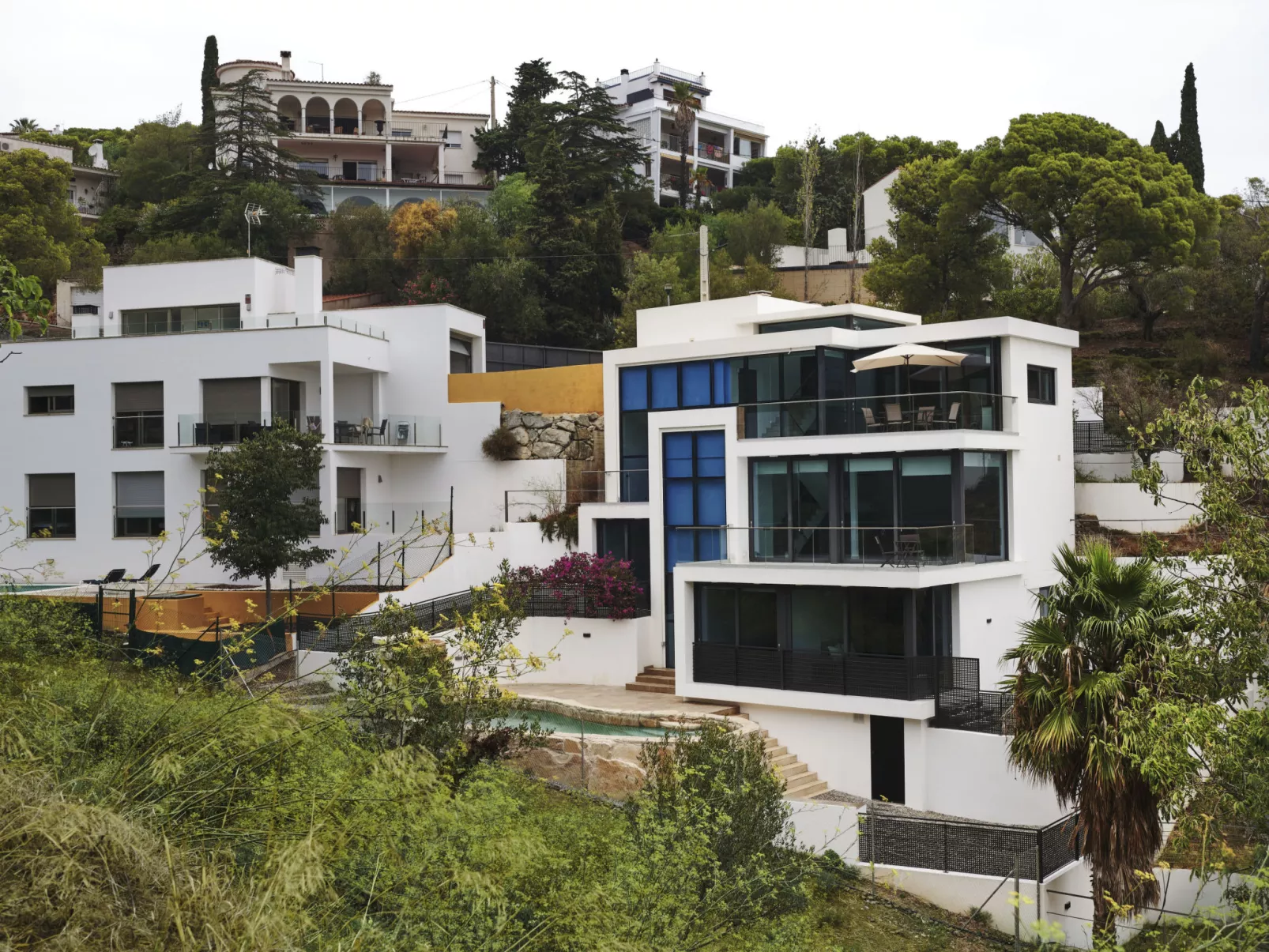 WELCS VILLA MODERNA 097 EMP con piscina