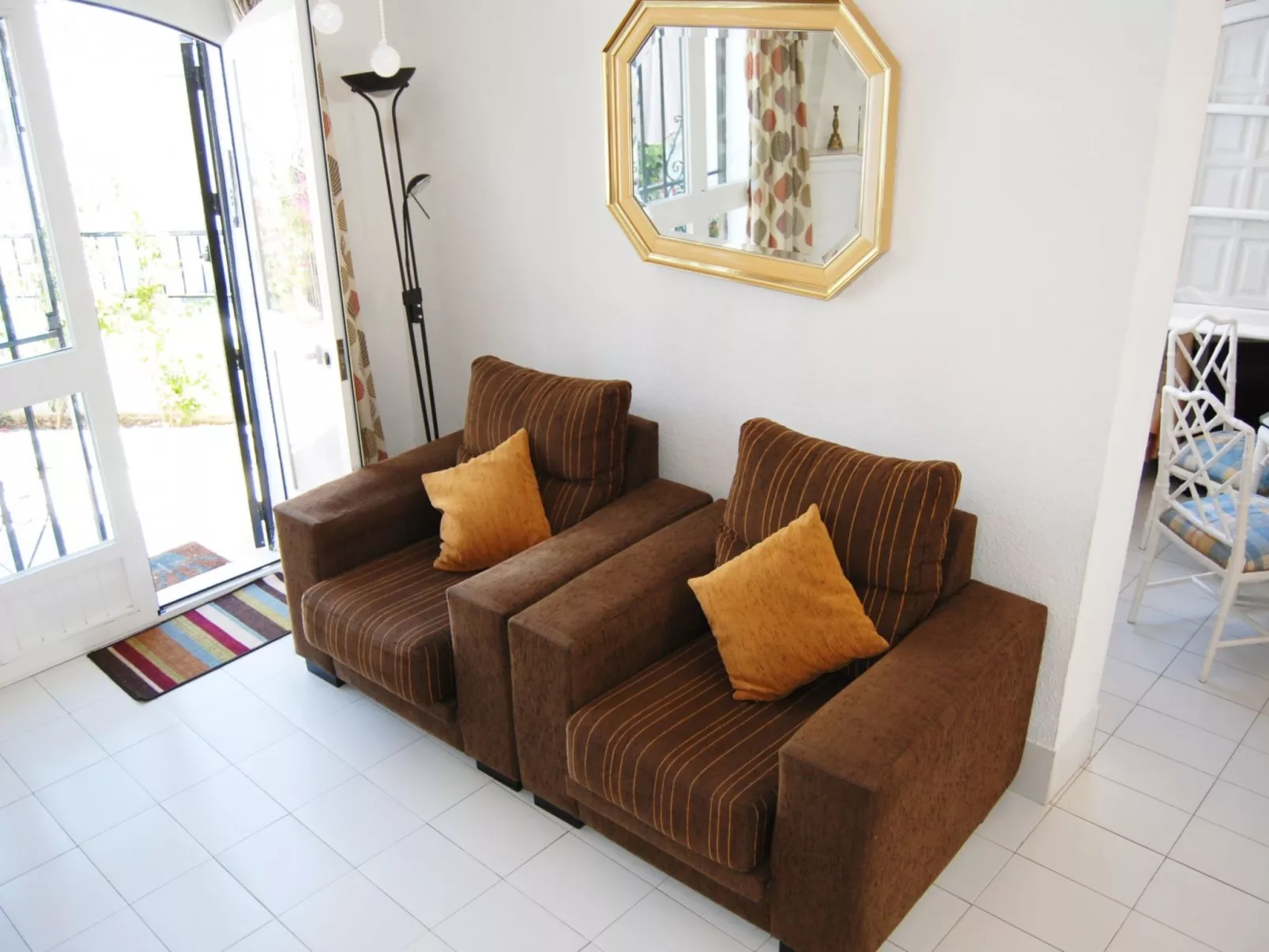 Los Pinos 25 Villas by Casasol