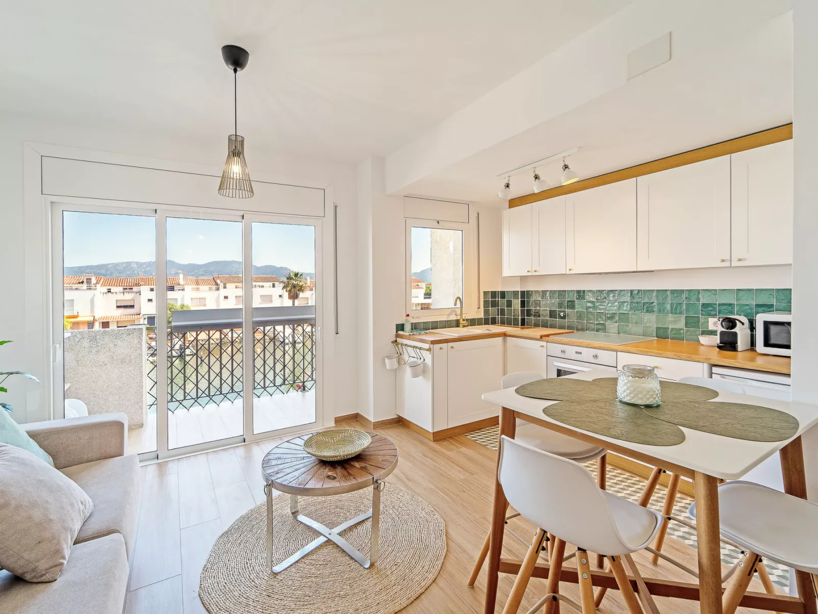 WELCS APARTAMENTO 143 EMP con vistas al canal - Binnen