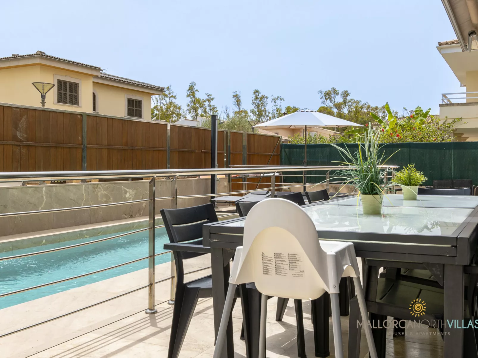 Villa Iola: Moderna Casa en Platja de Muro - Buiten