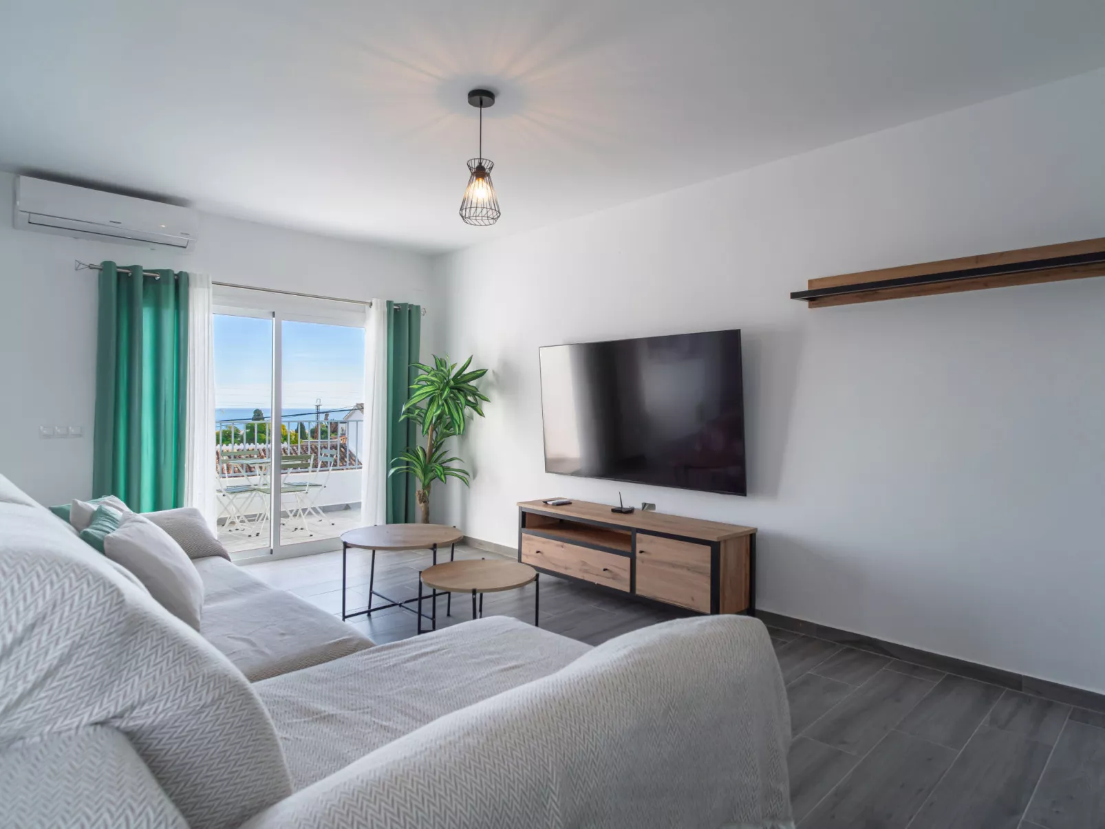 Villa Mauri Private Pool by Casasol - Binnen