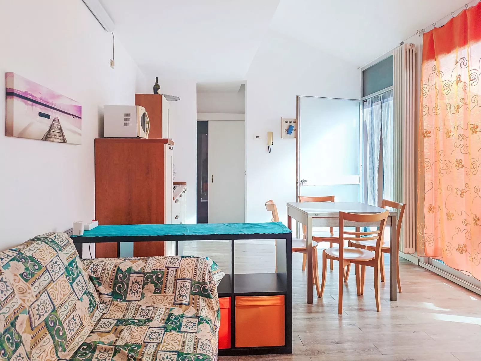 Lake & Pool - Binnen