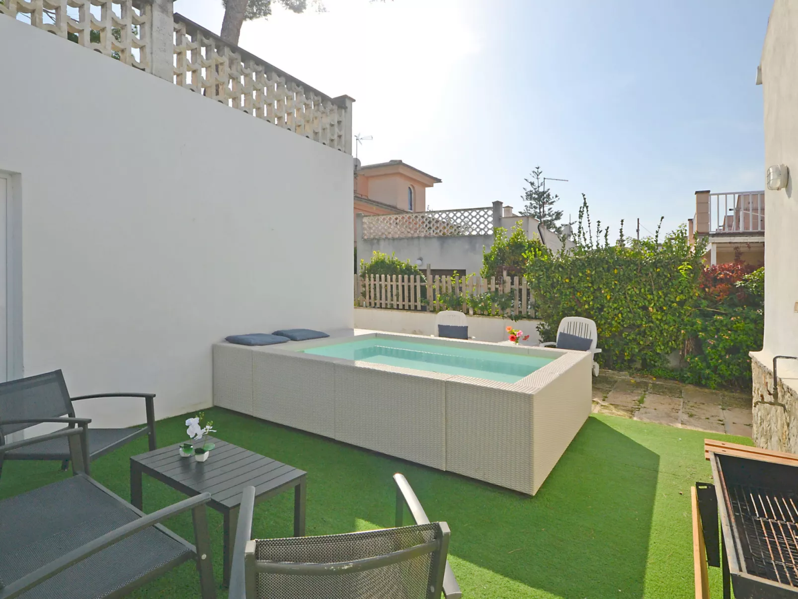 Villa Diana - Buiten