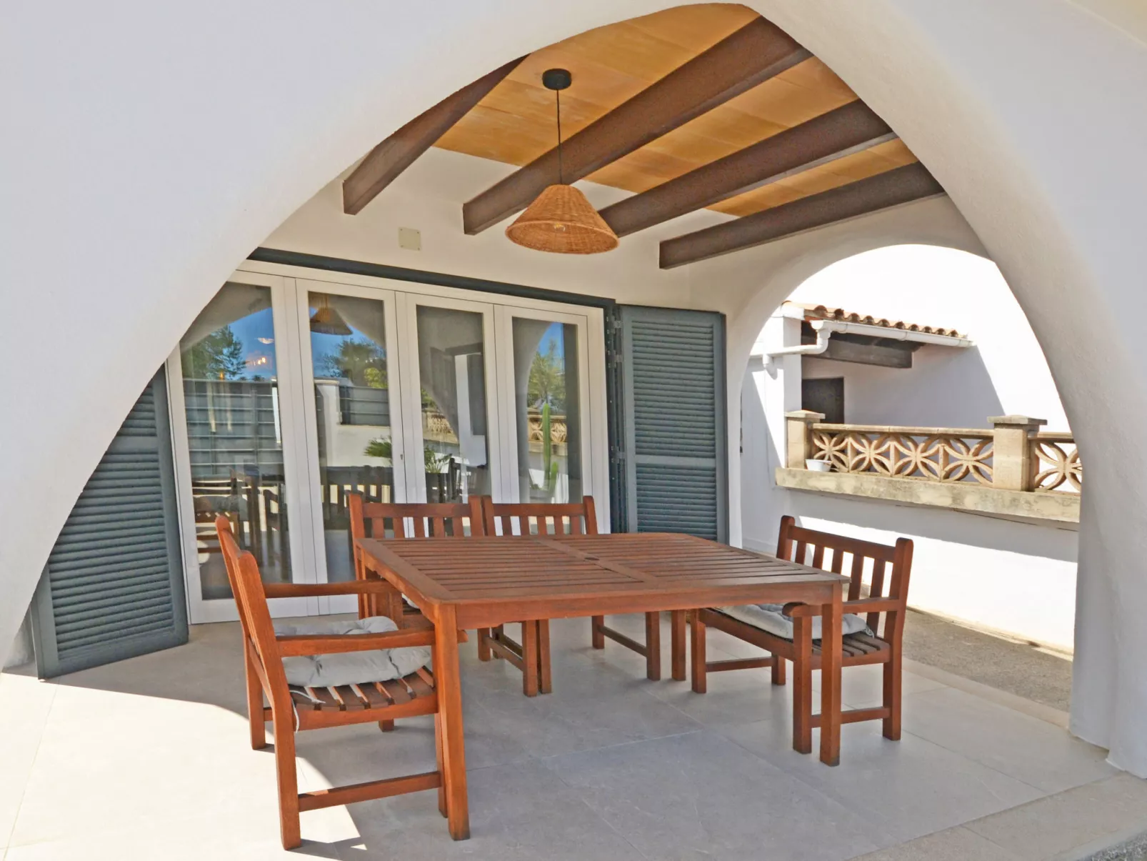 Rufo - Casablanca - Buiten