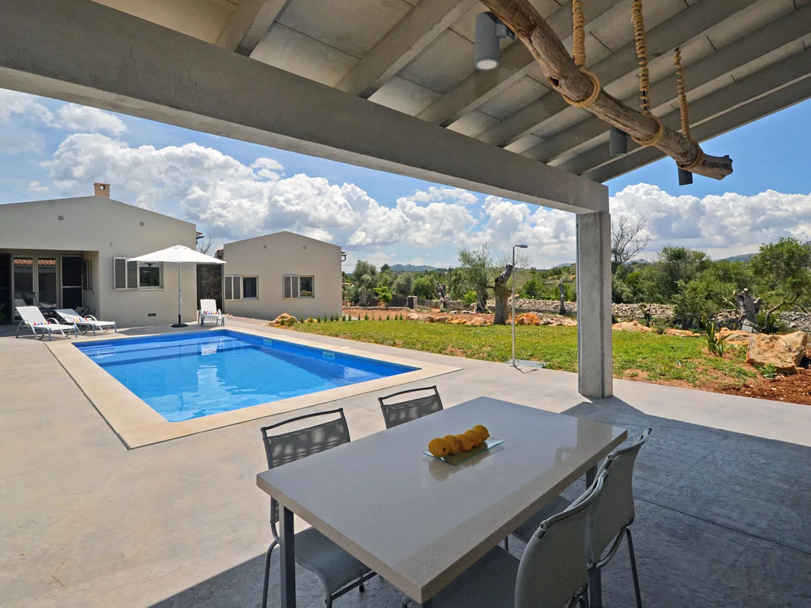 Ses Veyetes - Buiten