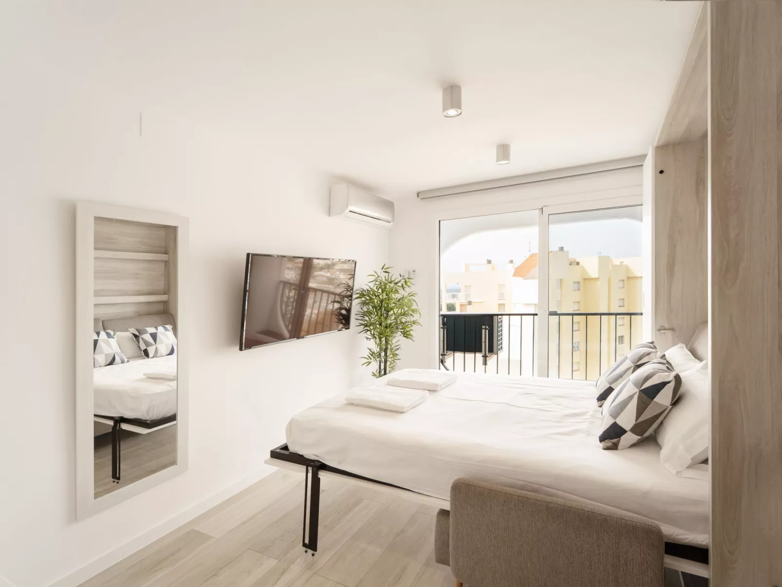 WELCS ESTUDIO 131 EMP cerca del mar - Binnen